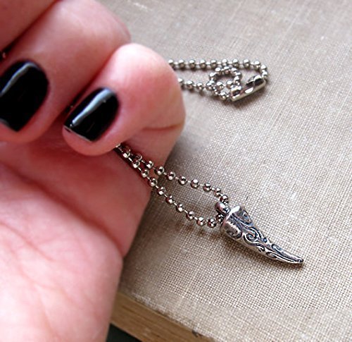 Silver Claw Pendant Necklace for Men - Wolf Tooth Jewelry Gift - Sterling Silver Viking Necklace for Outdoor Enthusiasts & Nature Lovers - Perfect for Camping, Hiking & Adventure Gifts