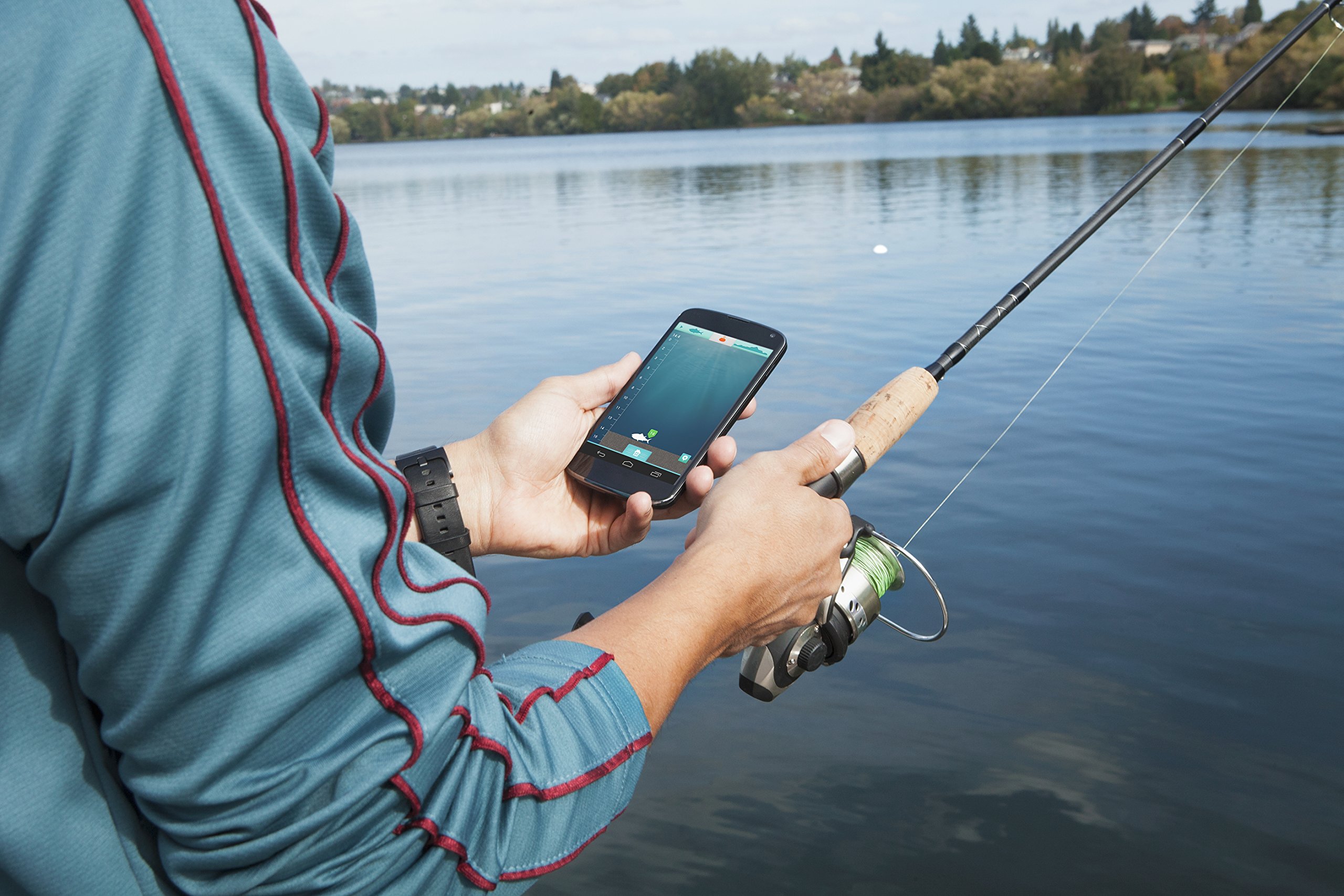 Portable Wireless Bluetooth Fish Finder - iBobber Underwater Sonar with 135ft Depth Range, 10+ Hours Battery Life, Compatible with iOS & Android (App & Smartwatch) - Ideal for Kayak Fishing, Ice Fishing & Boat Angling