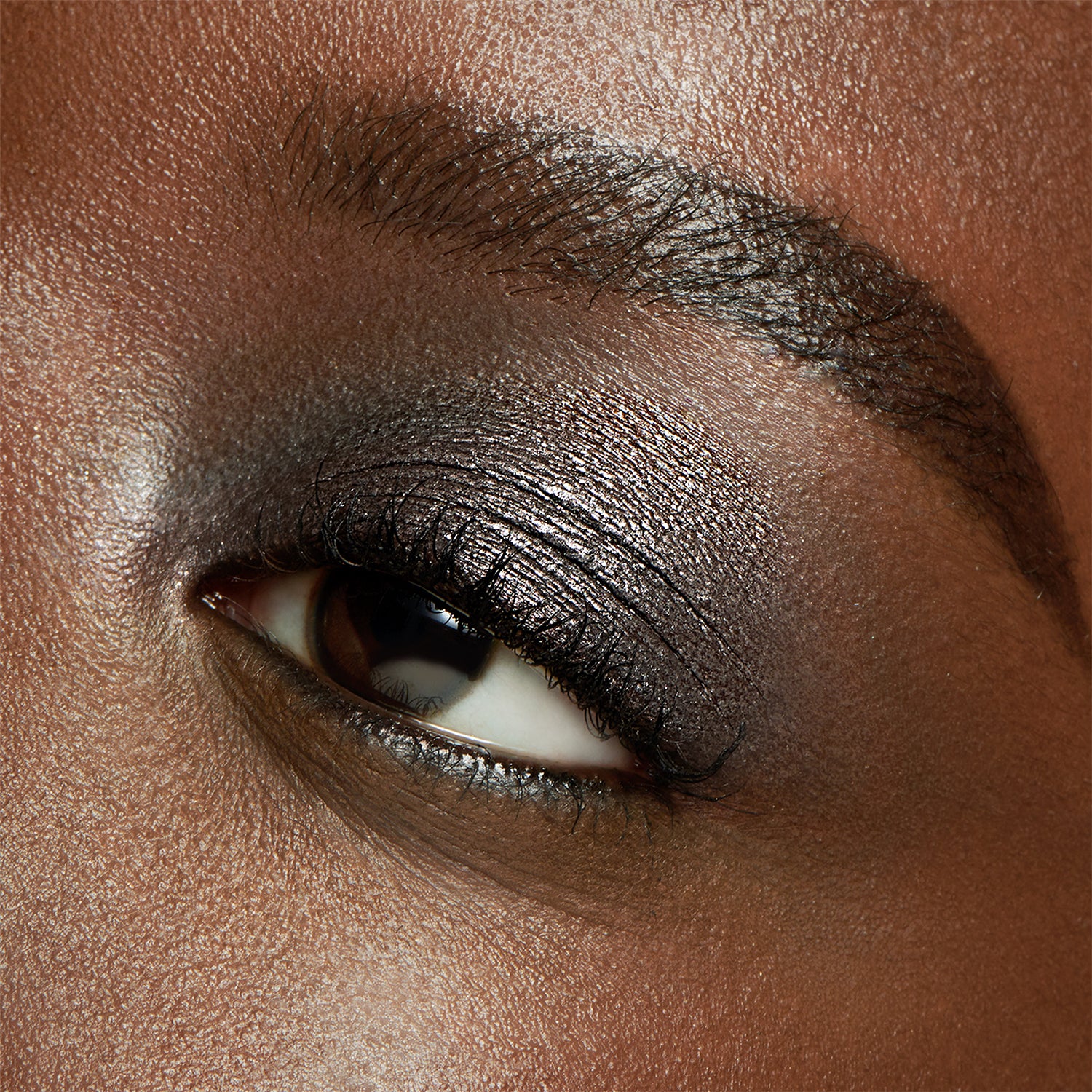 Liza Liquid Lurex Metallic Eyeshadow - Long Lasting Shimmer Makeup for Party & Night Out | Perfect for Evening Events, Date Nights & Special Occasions