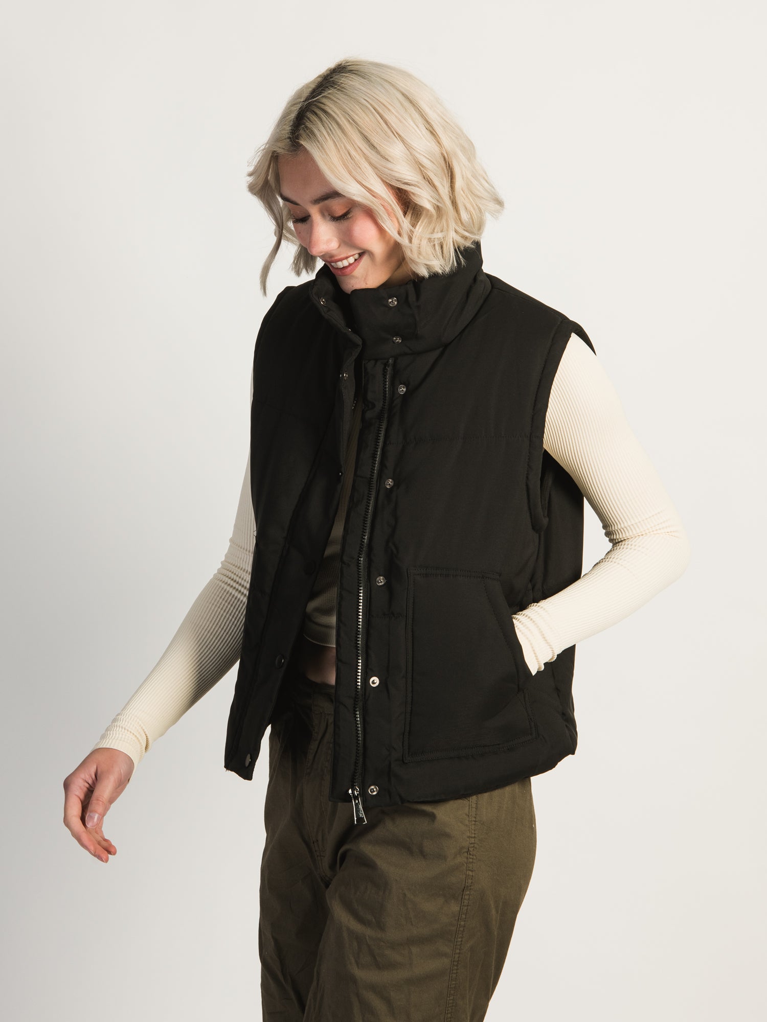 AZALEA WANG BILLIE Women's Lightweight Insulated Vest - Warm Winter Puffer Jacket for Outdoor Activities, Hiking & Travel
