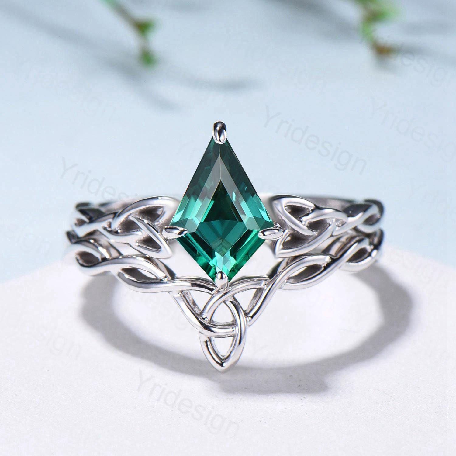 Emerald Wedding Ring Set - Norse Viking Lab Emerald Engagement Ring with Celtic Knot Design - May Birthstone Jewelry in White Gold - 2Pcs Twisted Bridal Set for Weddings, Anniversaries & Special Occasions