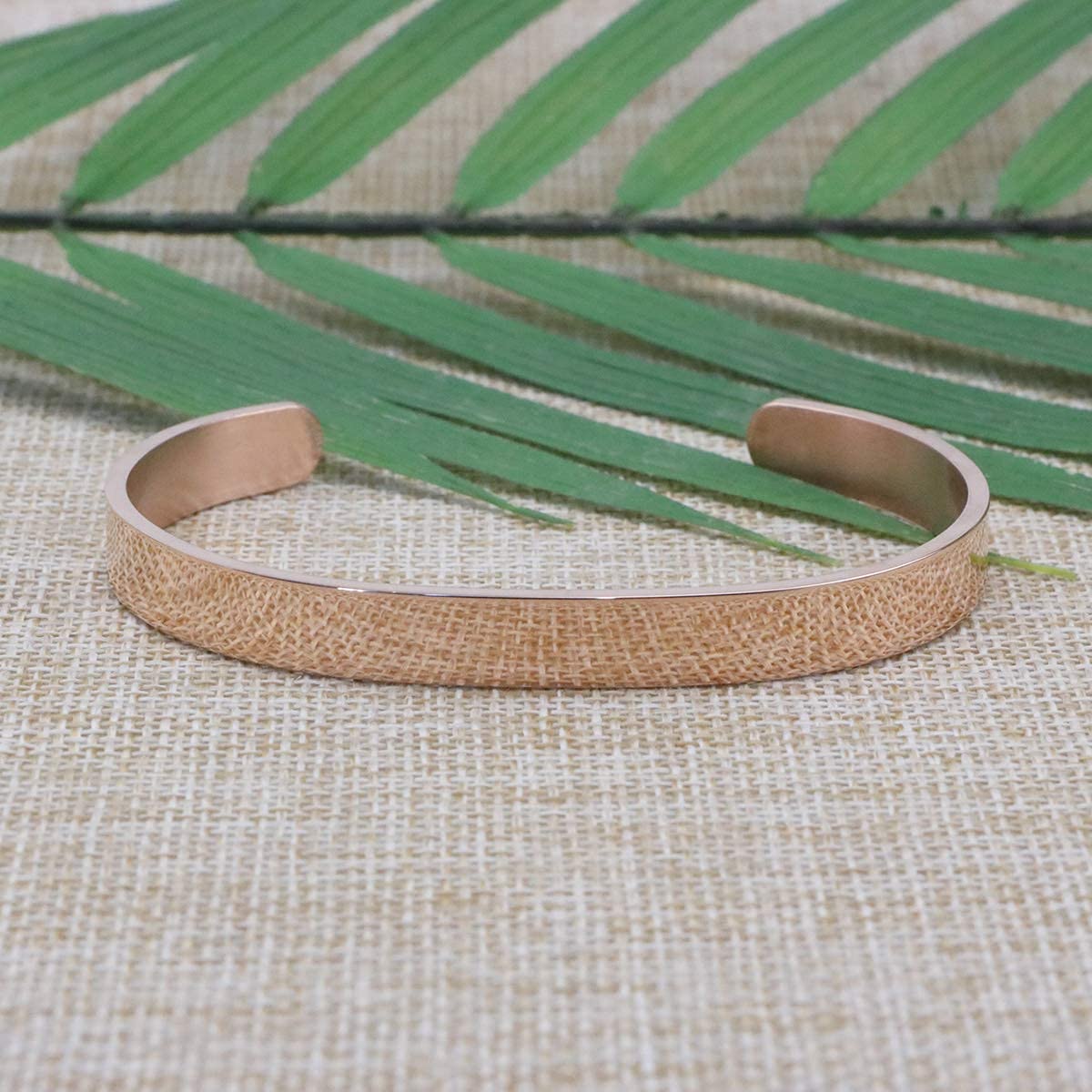 Stainless Steel Cuff Bracelet for Women - Meaningful Christmas Birthday Thanksgiving Gift for Mom, Mother, Mummy | Elegant Bangle Jewelry for Holidays, Anniversaries & Special Occasions