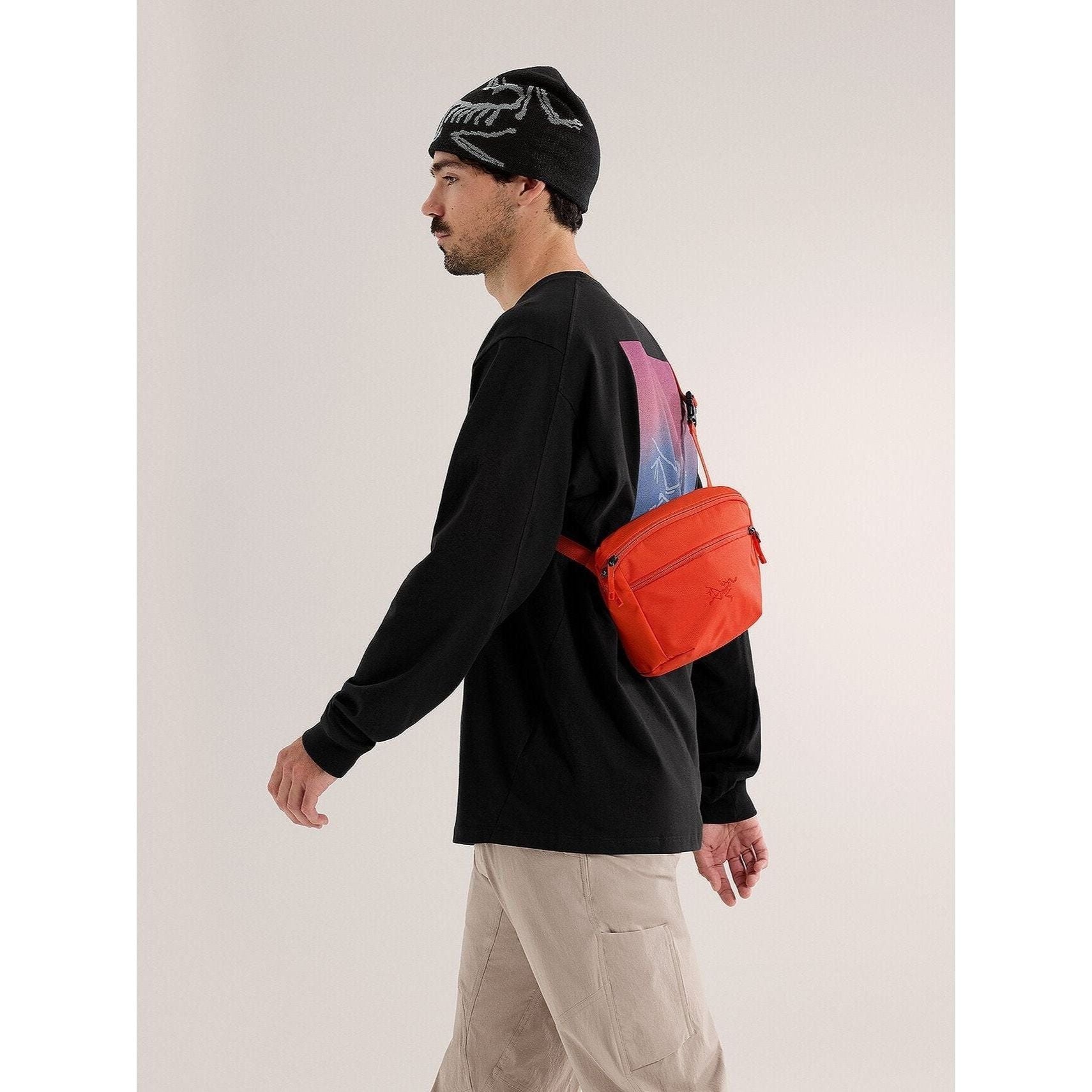 Arc'teryx Mantis 2 Waist Pack - Lightweight Durable Fanny Pack for Hiking, Travel & Everyday Use - Water-Resistant Outdoor Gear for Men & Women