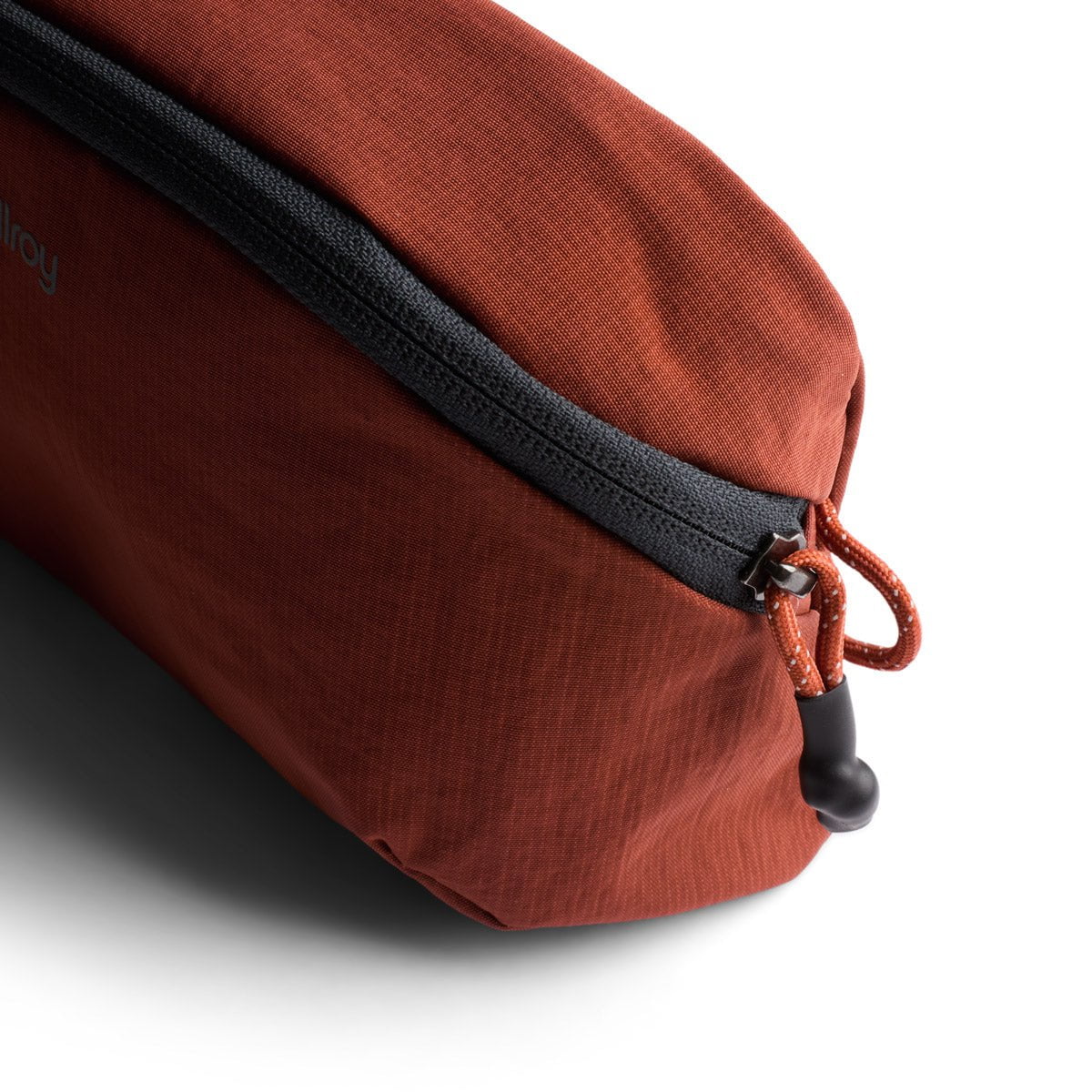 Bellroy Lite Packing Pouch 2L - Ultra Lightweight Travel Organizer for Toiletries, Electronics & Accessories | Perfect for Carry-On Luggage, Weekend Trips & Minimalist Packing