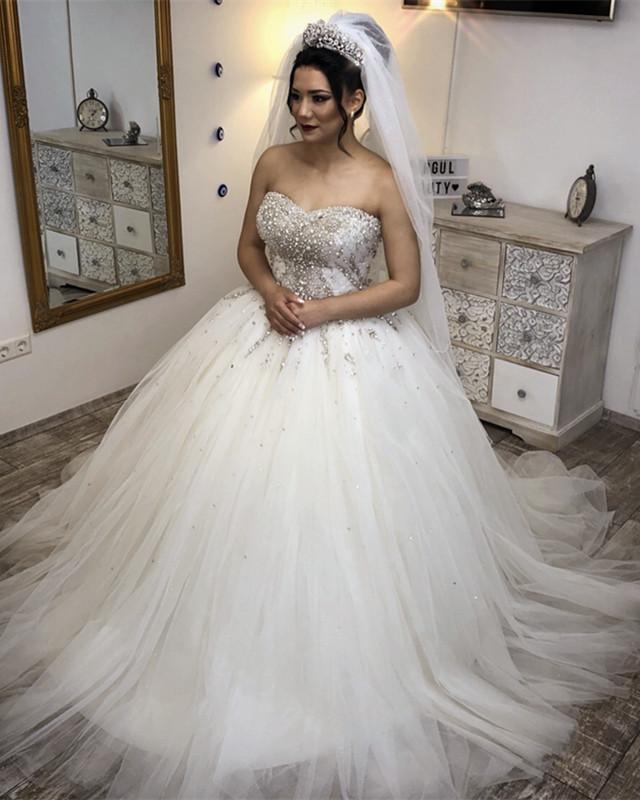 Elegant Crystal Beaded Sweetheart Neckline Tulle Wedding Dress Ball Gown for Brides - Perfect for Church Ceremonies, Beach Weddings & Formal Receptions