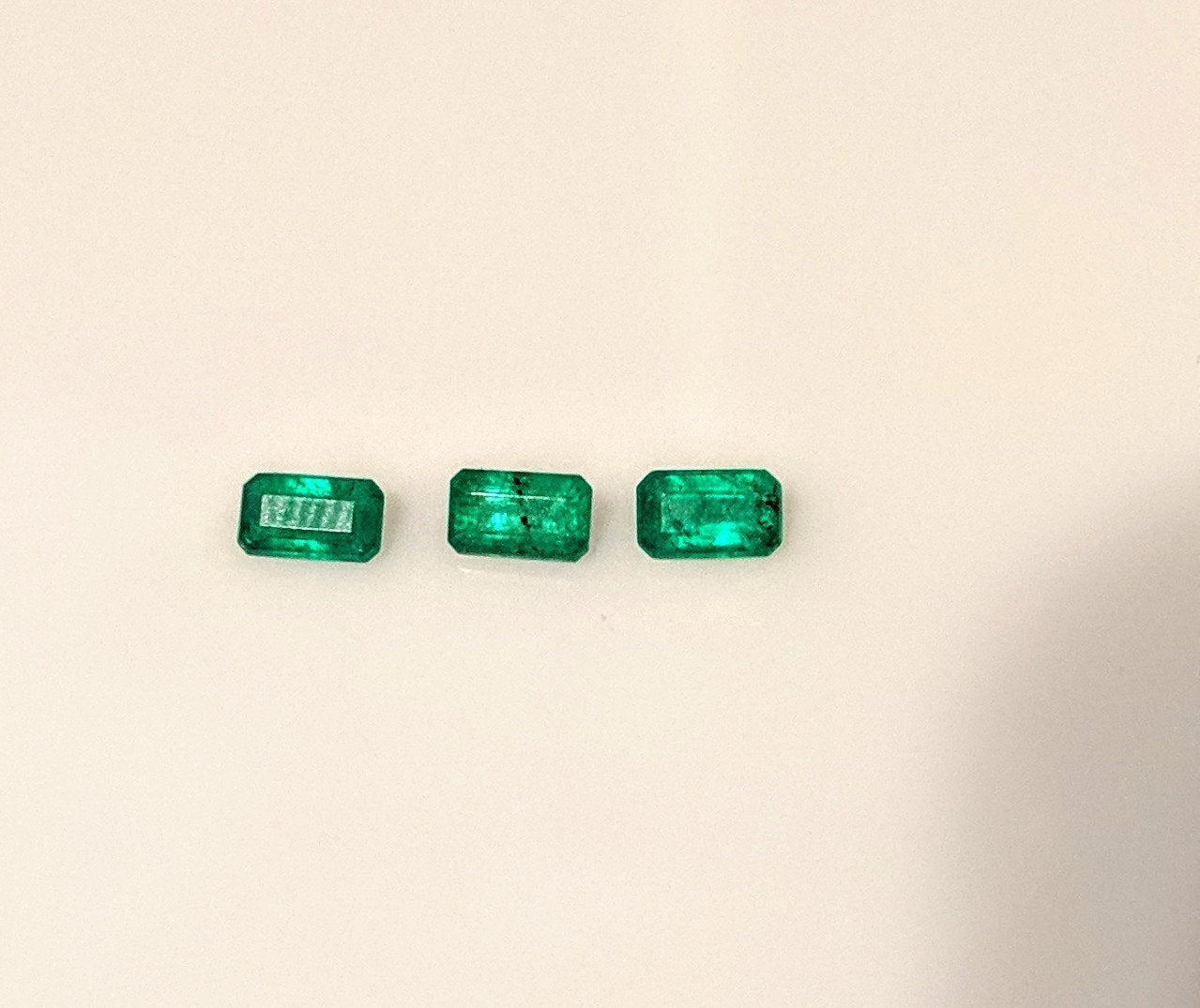 3-Piece Natural Colombian Emerald Gemstone Lot - 5x3mm Emerald Cut, VS Clarity, 0.765tcw, May Birthstone - Loose Stones for Jewelry Making, Wholesale Bulk - Perfect for Engagement Rings, Necklaces & Custom Jewelry Designs
