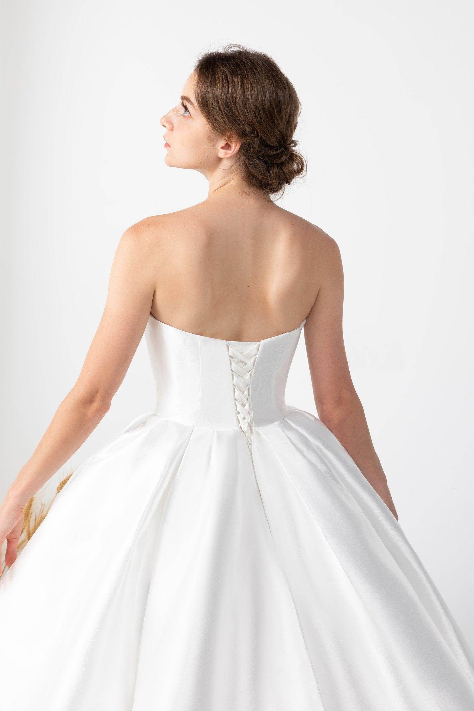 Elegant Princess Court Train Mikado Wedding Dress CW2520 - Perfect for Bridal Ceremonies, Formal Events & Romantic Photos
