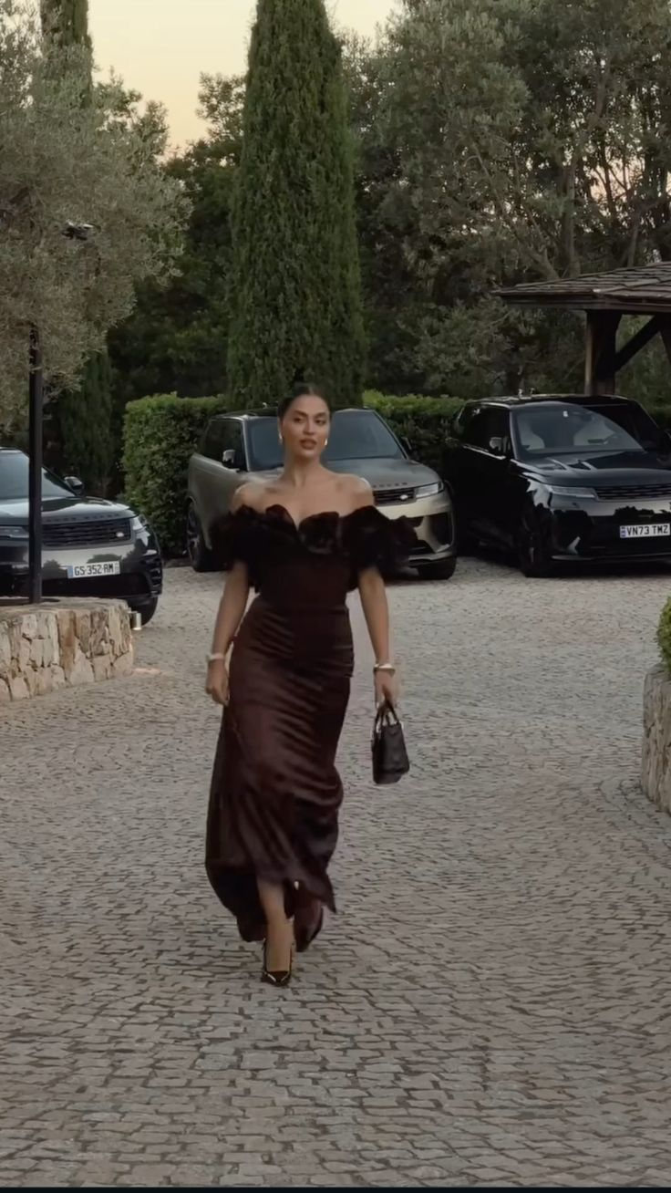 Elegant Off Shoulder Satin Long Prom Dress for Women - Formal Evening Gown J6036 - Perfect for Homecoming, Prom Night & Black Tie Events