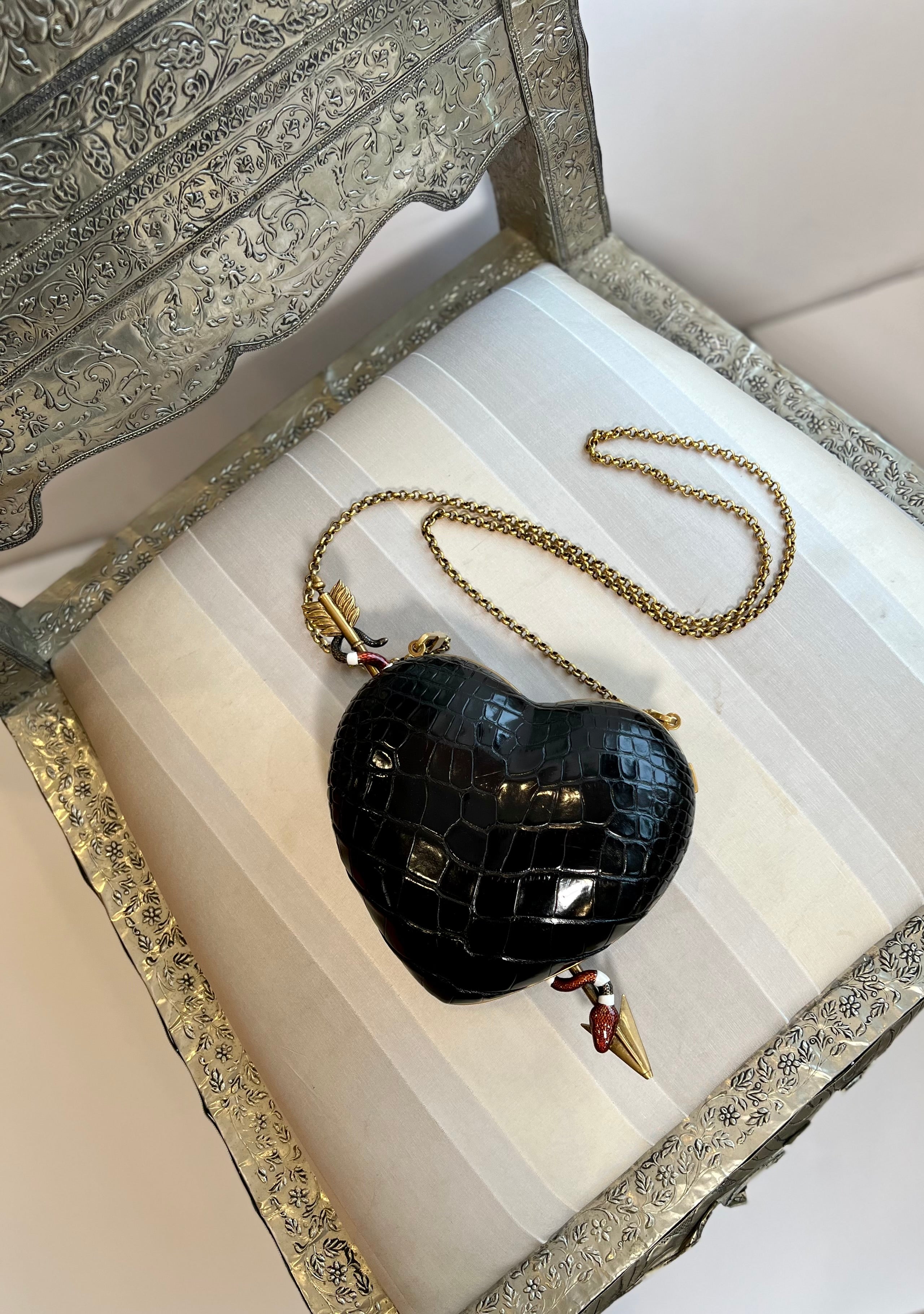 Gucci Limited Edition Heart & Arrow Crocodile Leather Handbag for Women - Luxury Designer Shoulder Bag for Date Night & Special Occasions