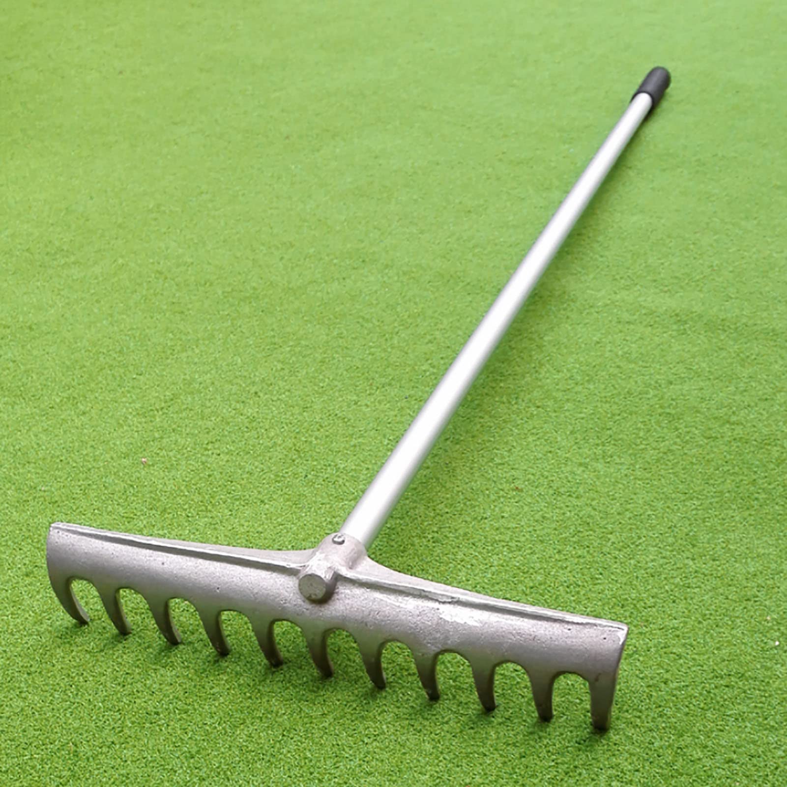 **CWWHY Golf Sand Bunker Rake - Heavy Duty Bow Rake for Artificial Grass, Turf Leveling, Sand, Soil & Gravel - Perfect for Golf Courses, Beaches, High Jump Pits & Carpet Cleaning (Pet Hair Removal)**