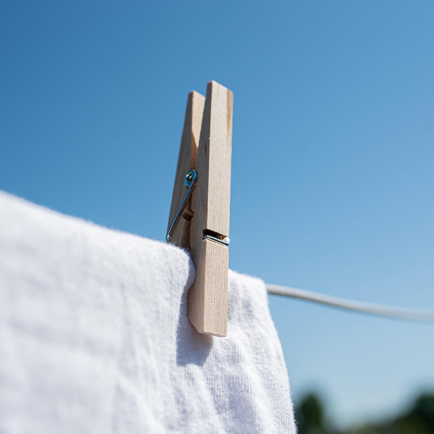 Natural Wooden Clothes Pegs - Eco-Friendly Clothespins for Laundry, Drying Clothes & Crafting - Perfect for Indoor/Outdoor Use