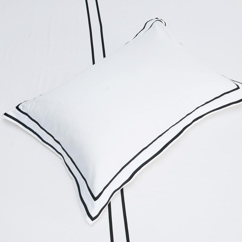 Prestigio™ Black Grosgrain Border Pillowcase - Hotel Quality Luxury Pillow Cover (New with Minor Stain) - Perfect for Hotels, Bedrooms & Home Decor