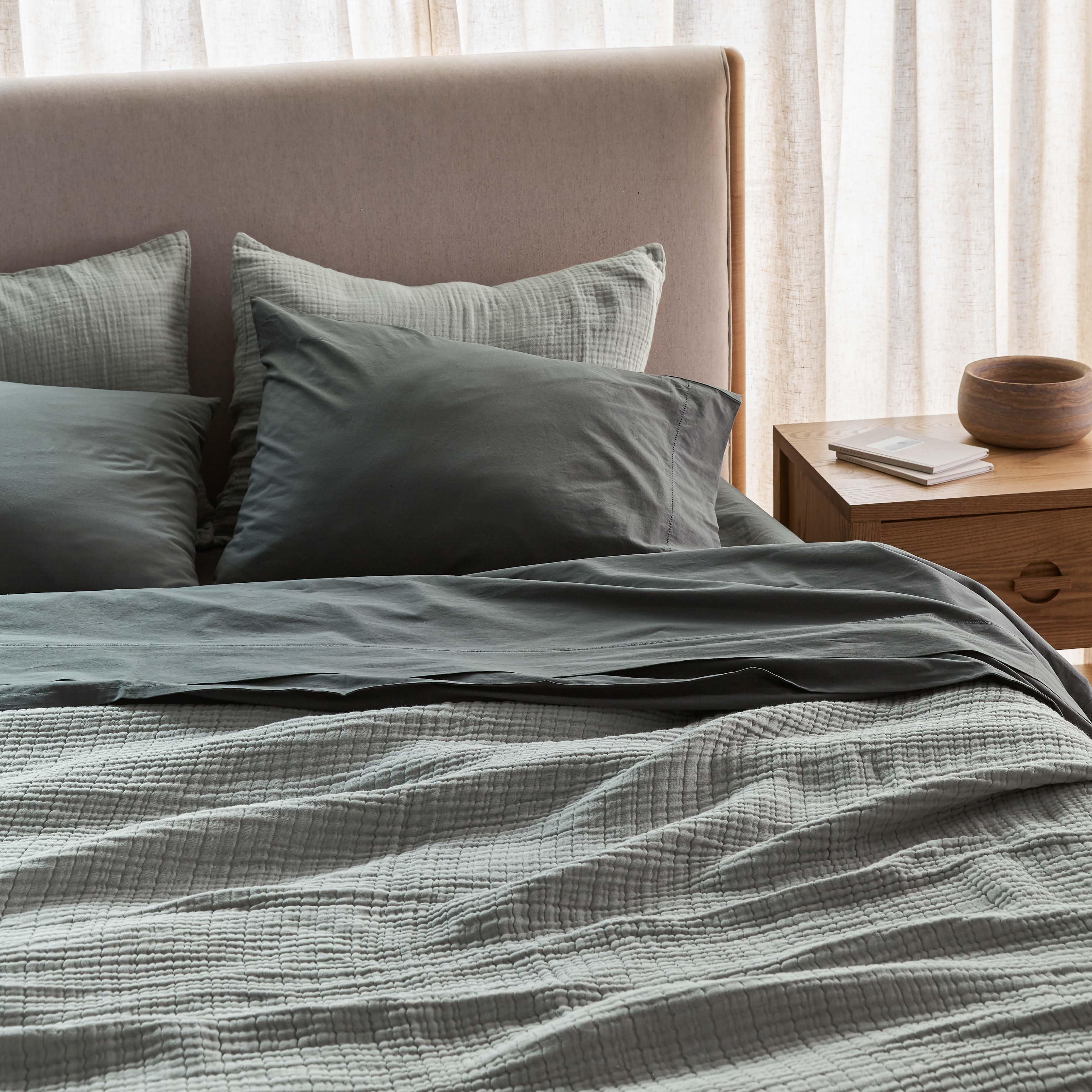 Organic Cotton Gauze Pillow Shams - Soft & Breathable Bedding for a Comfortable Sleep - Perfect for Home, Hotel, and Guest Room Decor