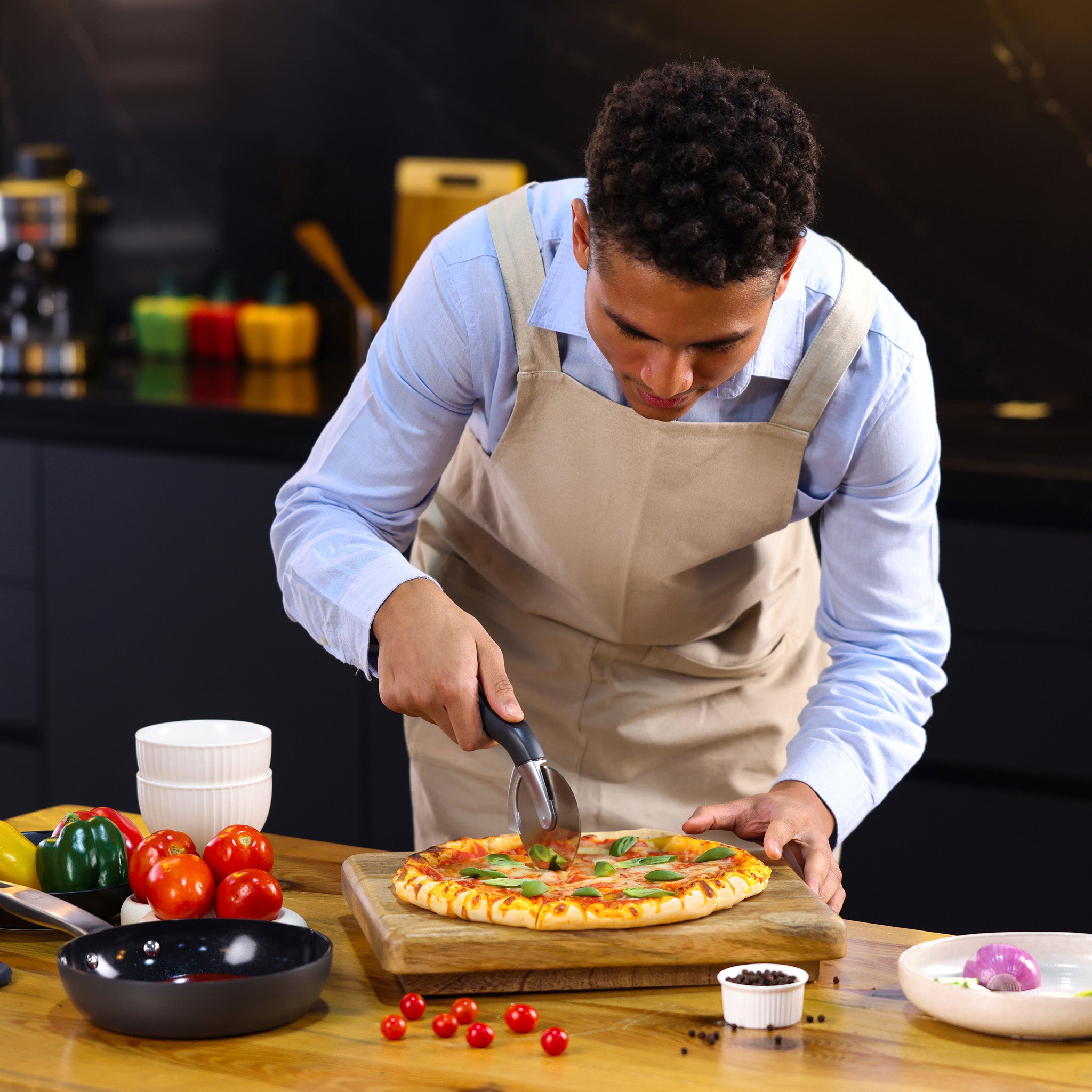 Premium Stainless Steel Pizza & Pastry Cutter - Sharp Rotary Blade for Perfect Slices - Ideal for Homemade Pizzas, Pies, Cookies & Dough Cutting