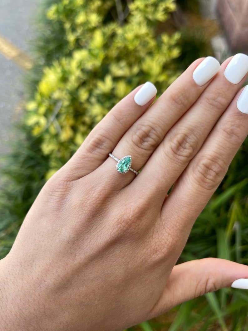 1.15tcw 14K Gold Colombian Emerald Pear Cut Engagement Ring for Women - Elegant Wedding, Proposal & Anniversary Jewelry Gift
