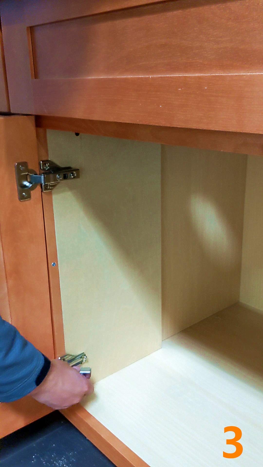 2-Piece Soft Close Clip-On Hinges 105° Self-Closing for Frameless Cabinets - Full Overlay with Mounting Plates & Premium Screws (1 Pair) - Durable Kitchen Cabinet Hardware for Seamless Cabinet Doors