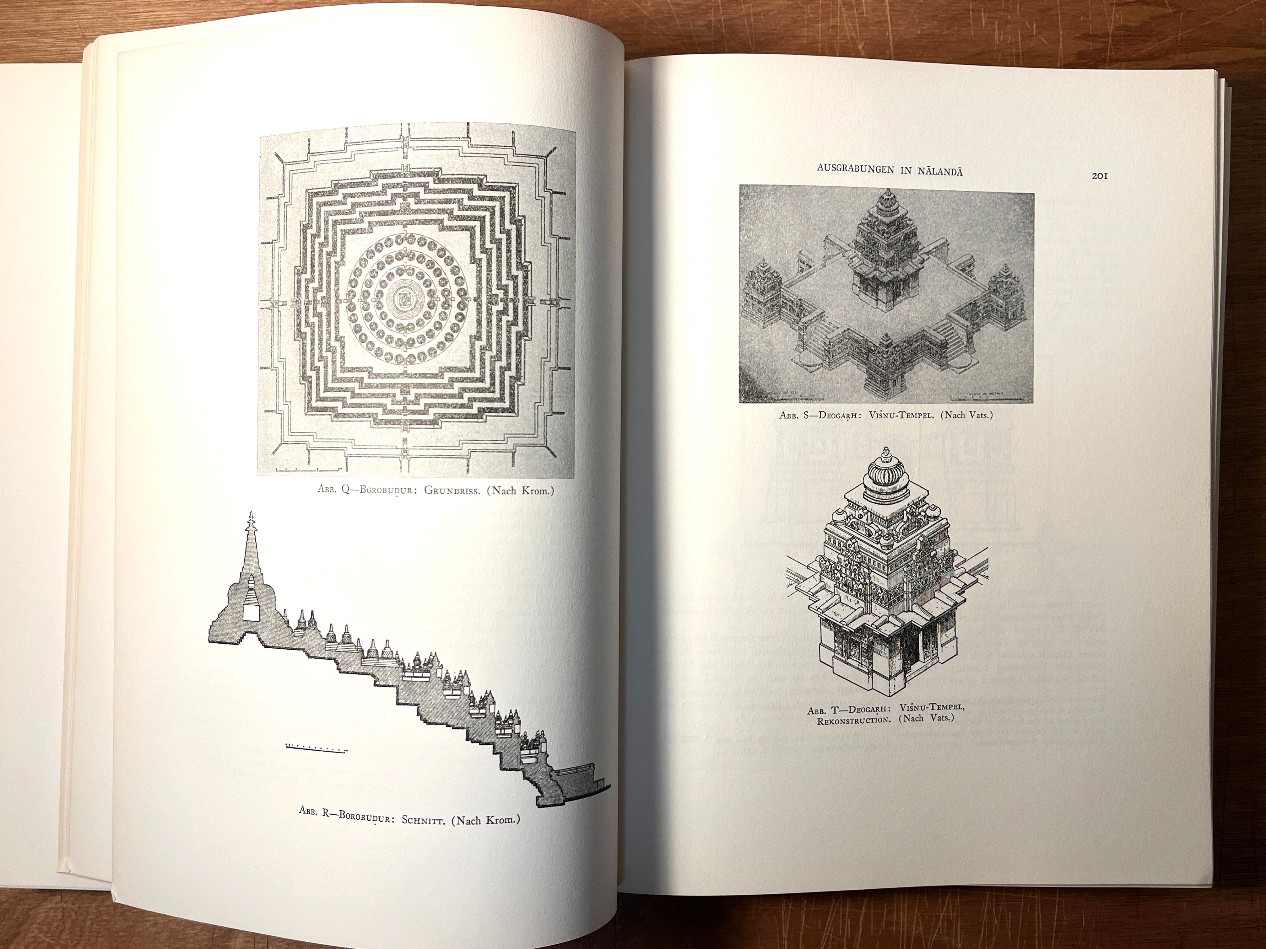 Ars Orientalis: The Arts of Islam and the East Volume 4 - Smithsonian Institution 1961 Hardcover Book - Perfect for Art Collectors & Islamic History Enthusiasts