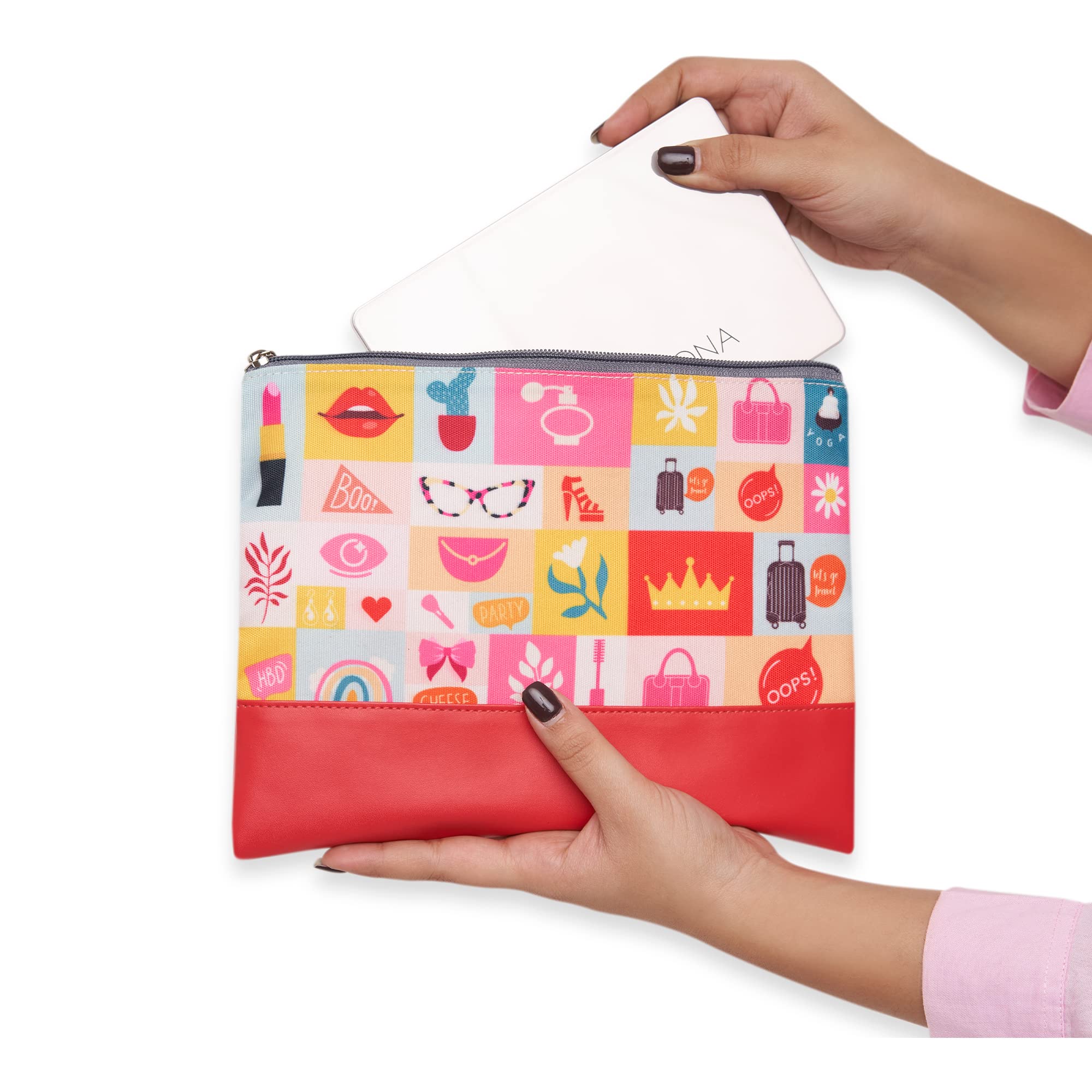 Portable Doodle Cosmetic Bag for Women - Travel Makeup Pouch & Toiletry Organizer (Favourite Things) - Perfect for Vacation, Gym & Daily Essentials Storage