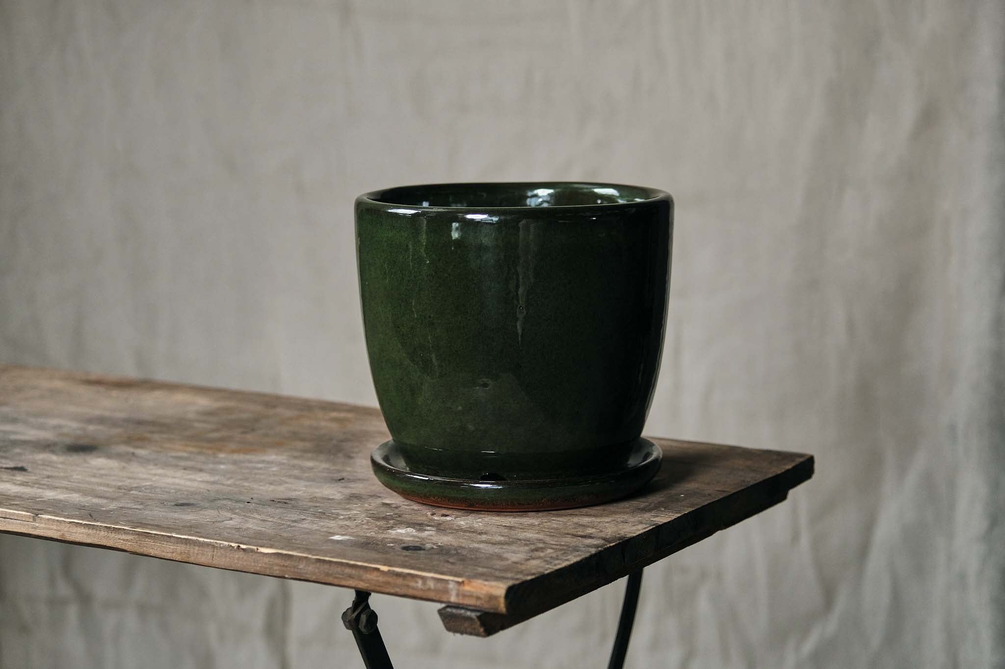Forest Green Ceramic Plant Pot with Saucer - 20cm Diameter - Perfect for Indoor Plants, Succulents, and Home Decor