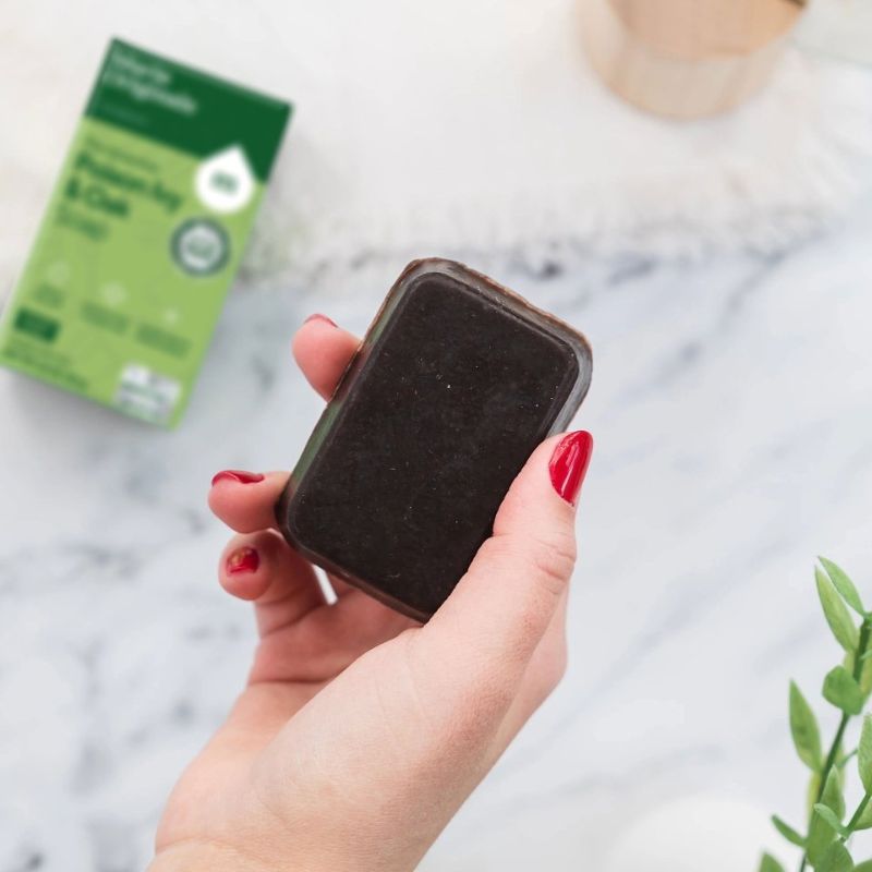 Marie Originals Poison Ivy & Oak Relief Soap - Natural Itch Relief for Poison Ivy, Oak & Sumac Rashes - Soothes Skin Irritation for Camping, Hiking & Outdoor Adventures