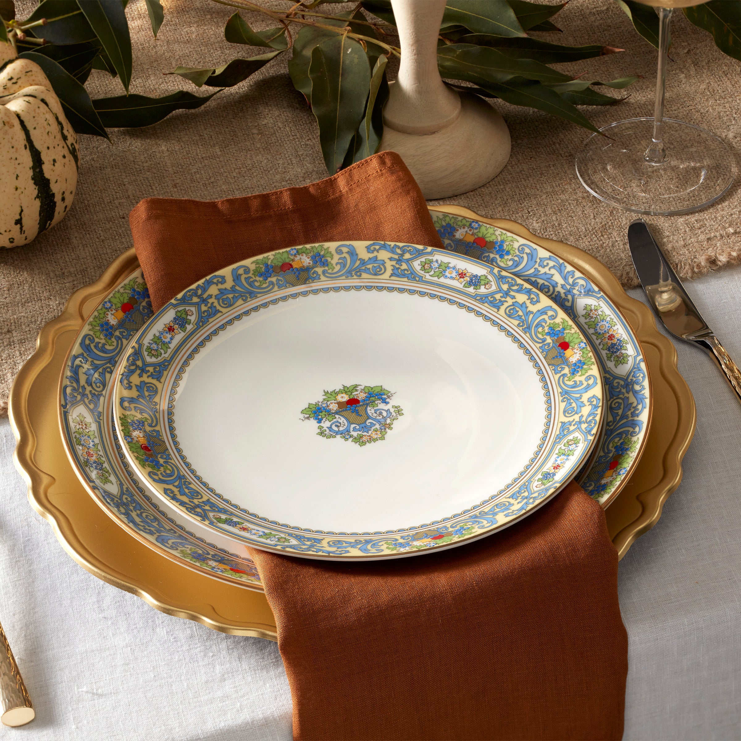 Elegant White Accent Plates Set of 4 - Perfect for Fall Dinner Parties, Thanksgiving Decor & Seasonal Table Settings
