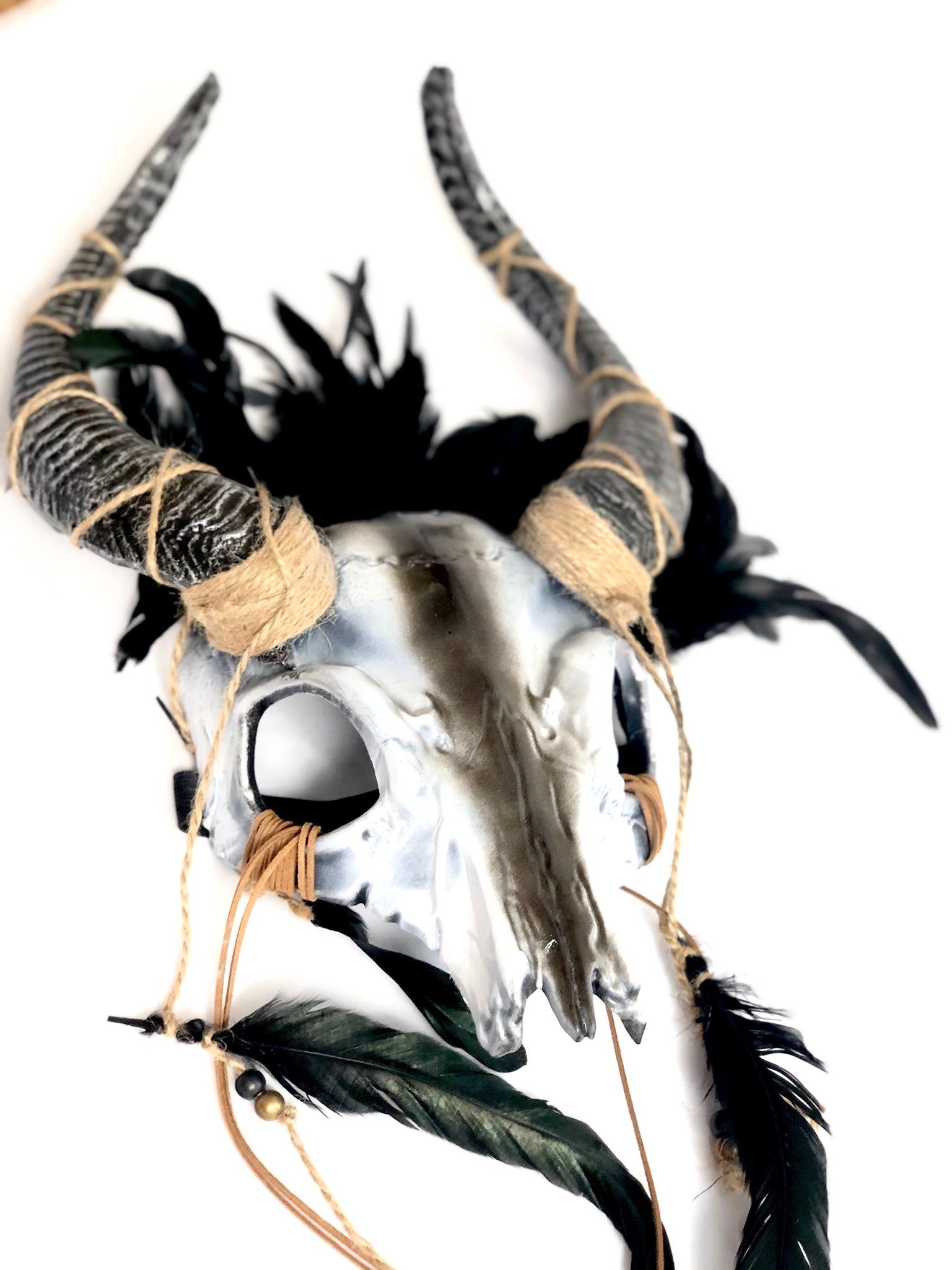 Ram Horn Norse Shaman Pendant - Viking Jewelry for Men & Women - Handmade Norse Pagan Amulet for Spiritual Protection & Rituals - Perfect for LARP, Cosplay & Viking Reenactment