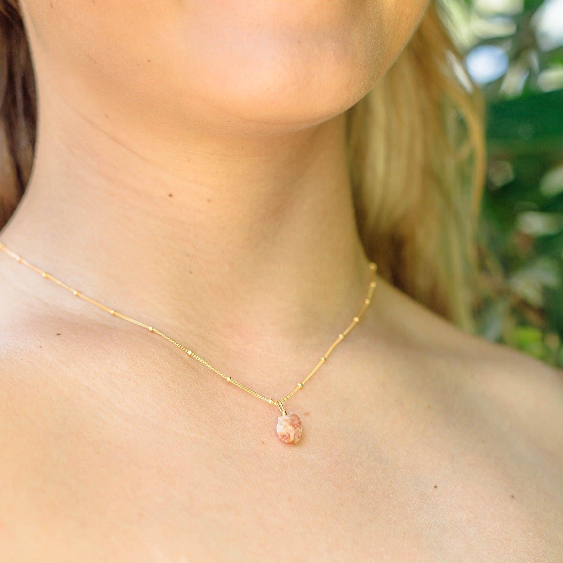 Natural Raw Sunstone Pendant Necklace - Dainty Healing Crystal Jewelry for Women - Perfect for Spiritual Healing, Meditation & Everyday Wear