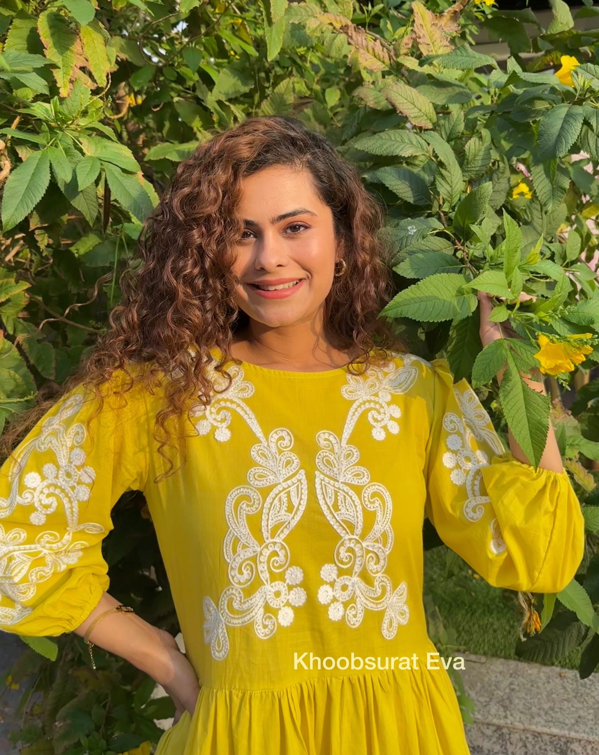 Stylish Citrus Swirl Yellow Maxi Dress for Women - Flowy Summer Beach Dress, Boho Chic Vacation Outfit - Perfect for Beach Parties, Vacations & Casual Outings