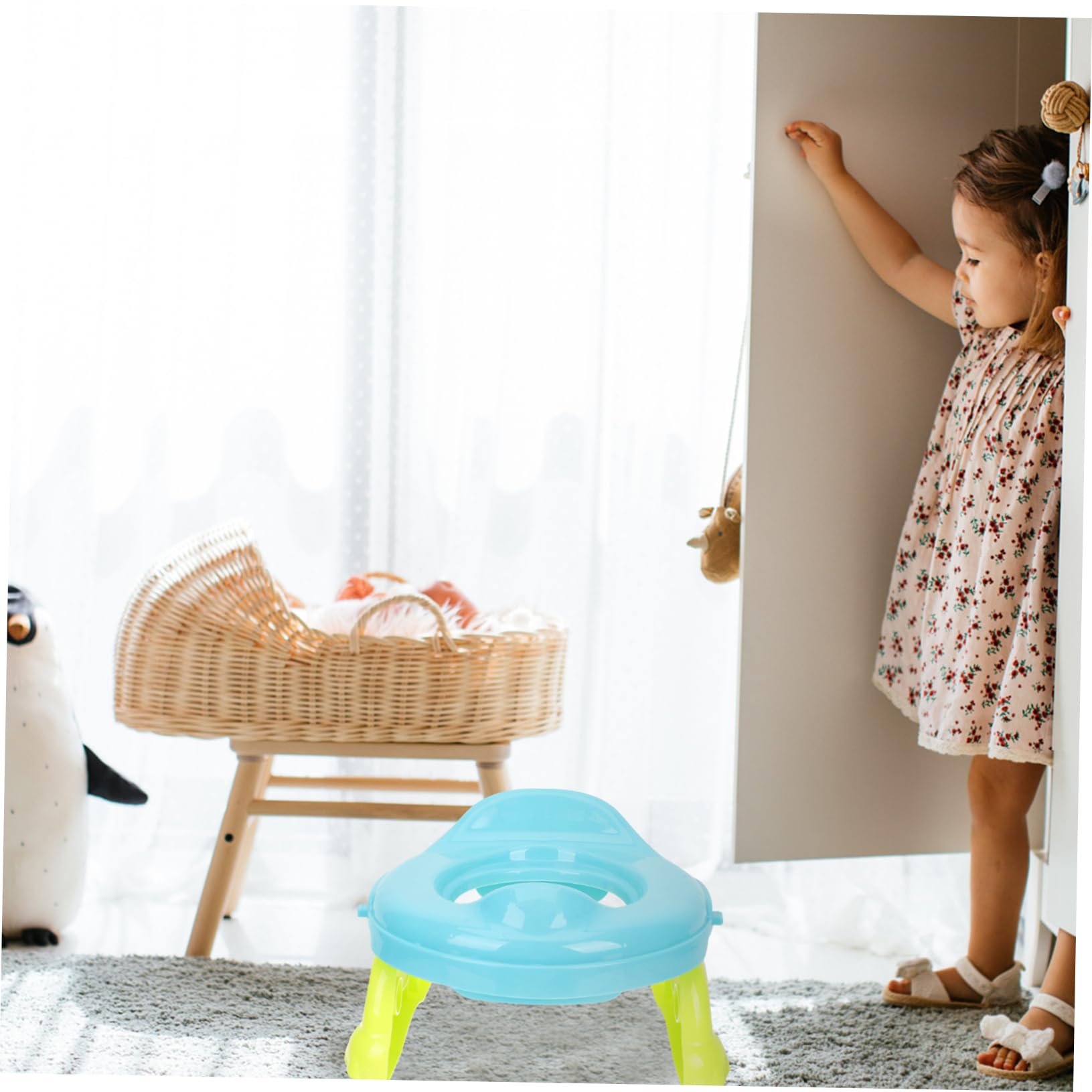 Wakauto Portable Potty Seat - Kids Travel Toilet Training Seat with Non-Slip Base | Lightweight & Durable Plastic Design for Toddlers | Perfect for Road Trips, Camping & Airplane Travel