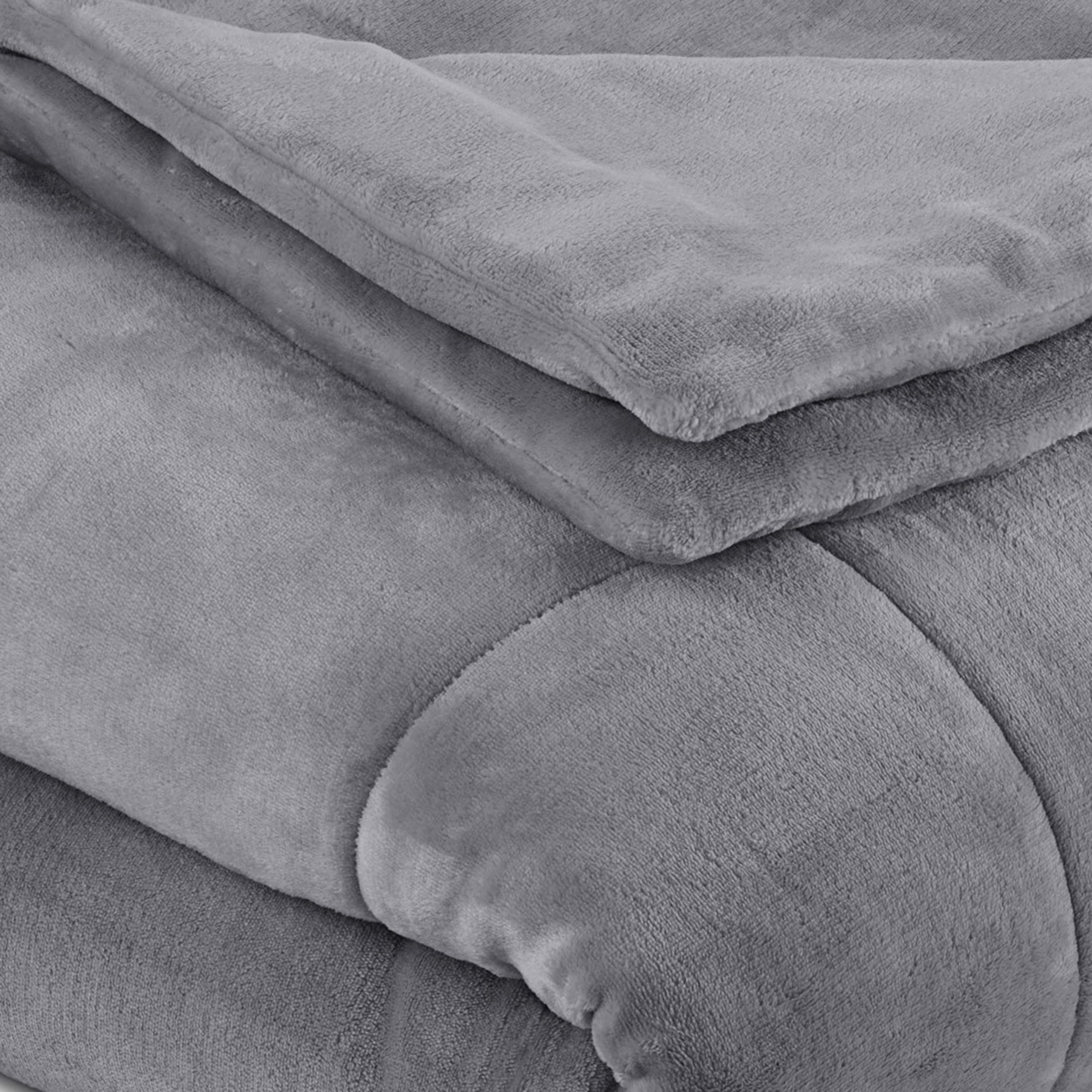 Vellux Queen Plush Lux Warm Blankets - Ultra Soft All Season Lightweight Quilted Blanket for Full/Queen Size Bed - Luxury Hotel Style Box Stitched Comforter (Grey) - Perfect for Bedroom, Living Room & Guest Room Coziness