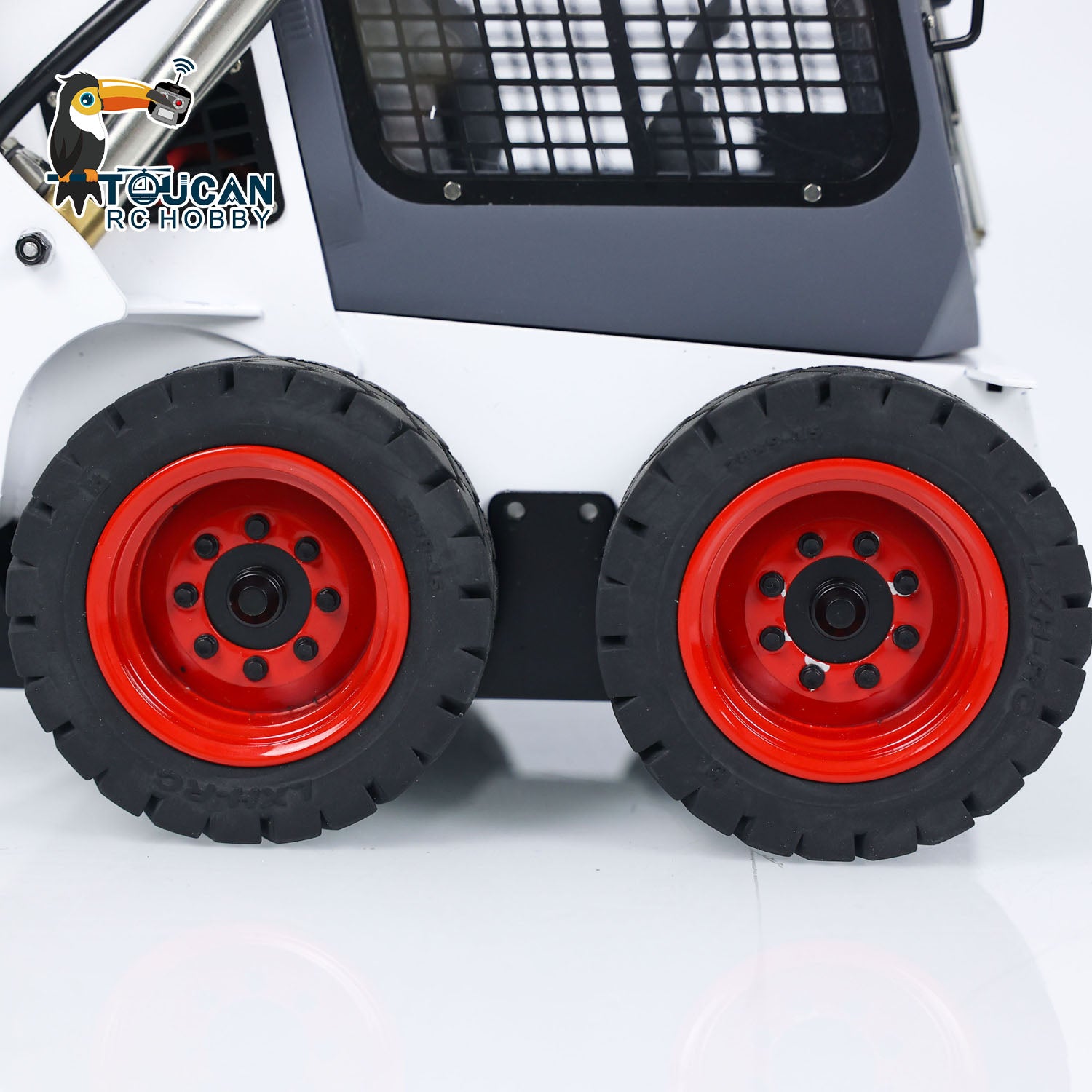1/14 Scale RC Hydraulic Skid Steer Loader SM450 - Remote Control Construction Toy with Realistic Sound & Light Effects - Perfect for Construction Enthusiasts & Kids Outdoor Play