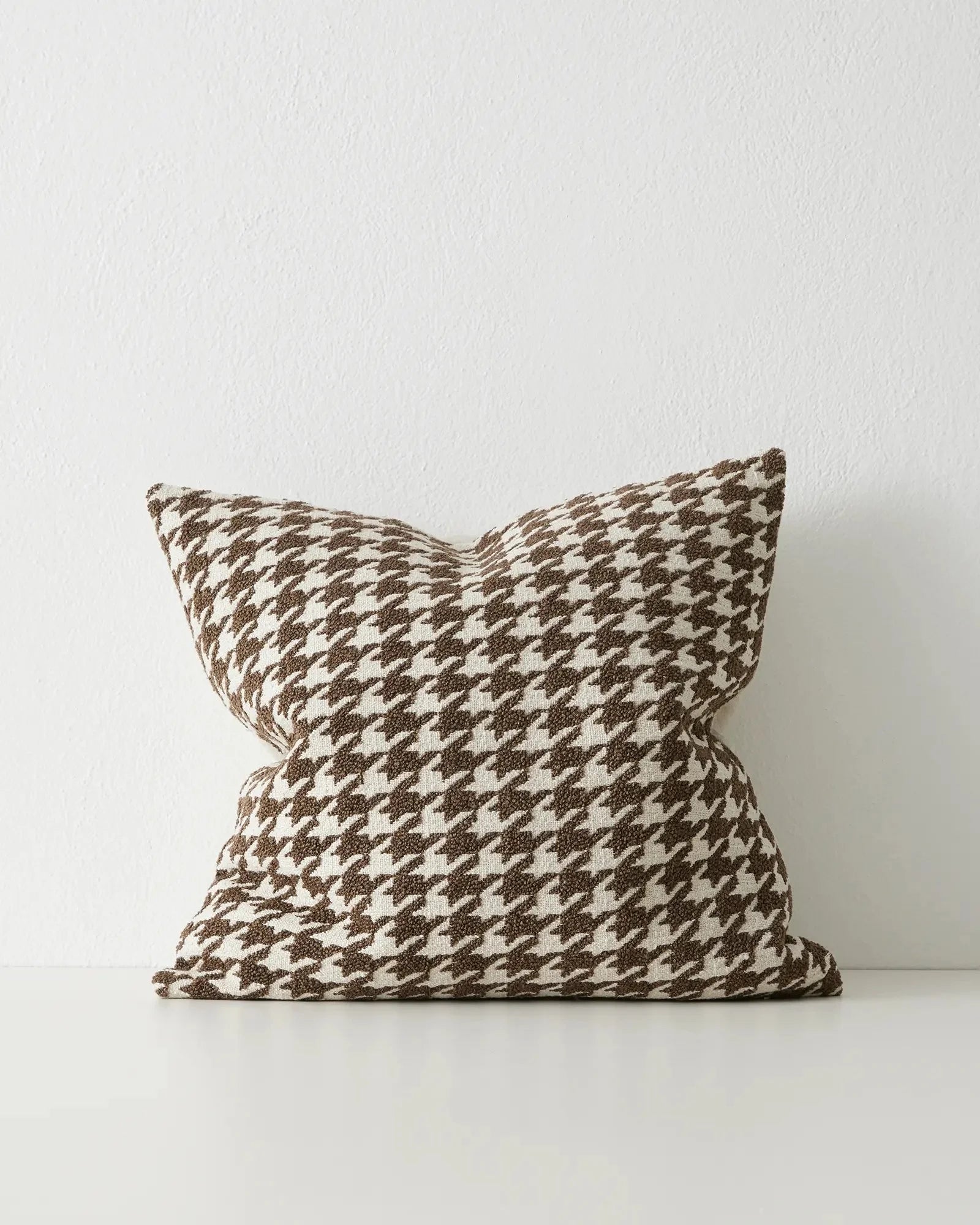 Giovanni Cushion Cocoa - Soft & Comfortable Throw Pillow for Sofa, Bed, Chair - Perfect for Living Room, Bedroom Decor & Home Styling