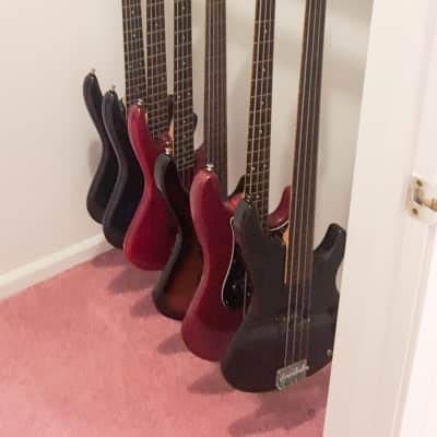 Bootlegger Guitar ONE No-Slip Padded Metal Closet Hanger - 12