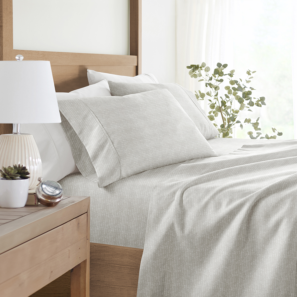 Dashed Lines 4-Piece Bed Sheet Set - Soft & Breathable Cotton Bedding for Queen/King Size Beds - Perfect for Modern Bedrooms & Guest Rooms