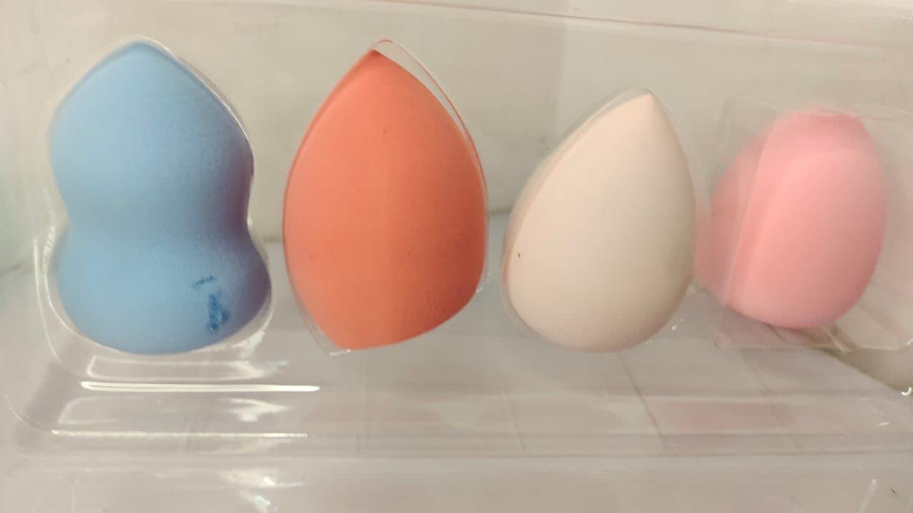 Professional Makeup Sponge Set - Beauty Blender for Flawless Foundation & Concealer Application, Includes Cleaning Puff - Perfect for Daily Makeup Routine & Travel Essentials