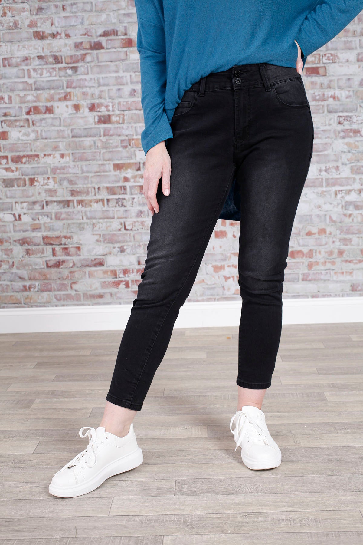 Petra High Waist Push Up Black Skinny Jeans for Women - Slimming & Stretch Denim Pants for Casual Wear & Night Out