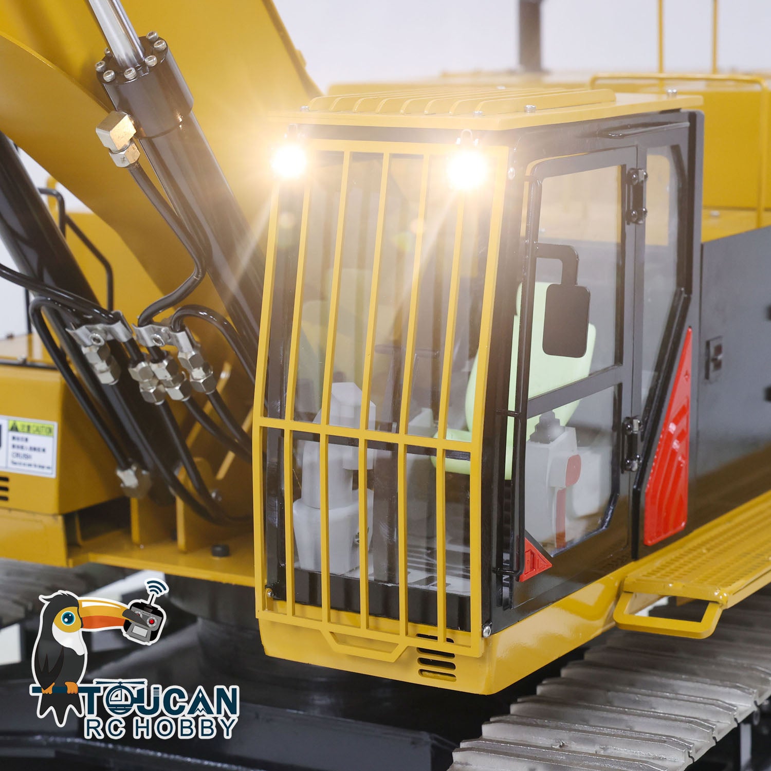 240KG Heavy Duty 1/8 Scale RC Hydraulic Excavator - 390F Metal Construction Vehicle with Remote Control, ESC, Servo & Light/Sound System (Ready-to-Run) - Perfect for Construction Simulation, Outdoor Play & Professional RC Enthusiasts