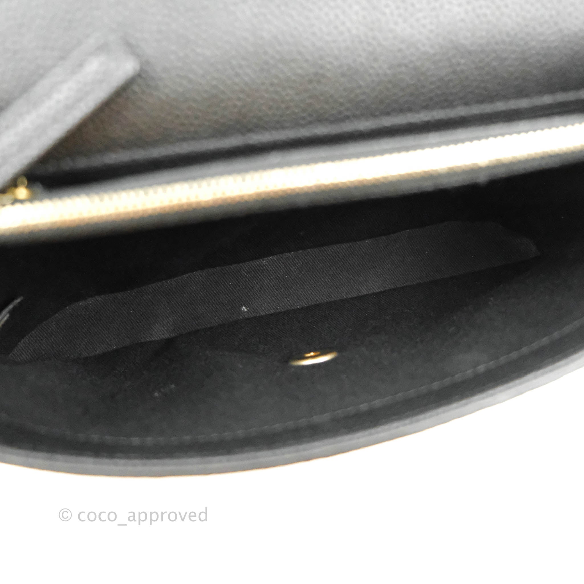 Chanel Chic Affinity Small Grained Calfskin Crossbody Bag in Black with Aged Gold Hardware - Perfect for Evening Events & Luxury Fashion Accessories
