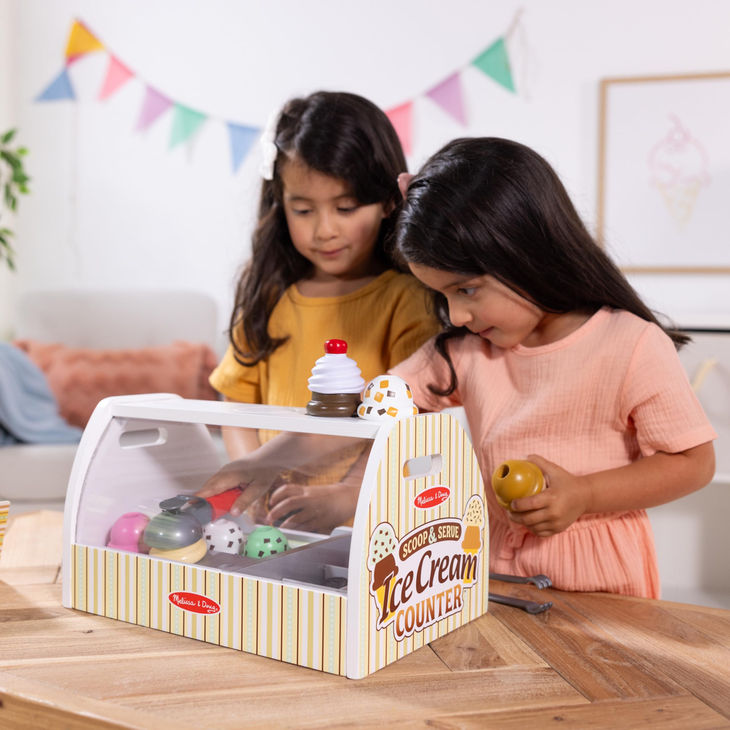 Melissa & Doug Wooden Ice Cream Play Set - 28-Piece Pretend Scoop & Serve Counter with Play Food & Accessories - Kids Pretend Play Ice Cream Shop Toy for Ages 3+ - Perfect for Role Play, Birthday Gifts & Preschool Learning Activities
