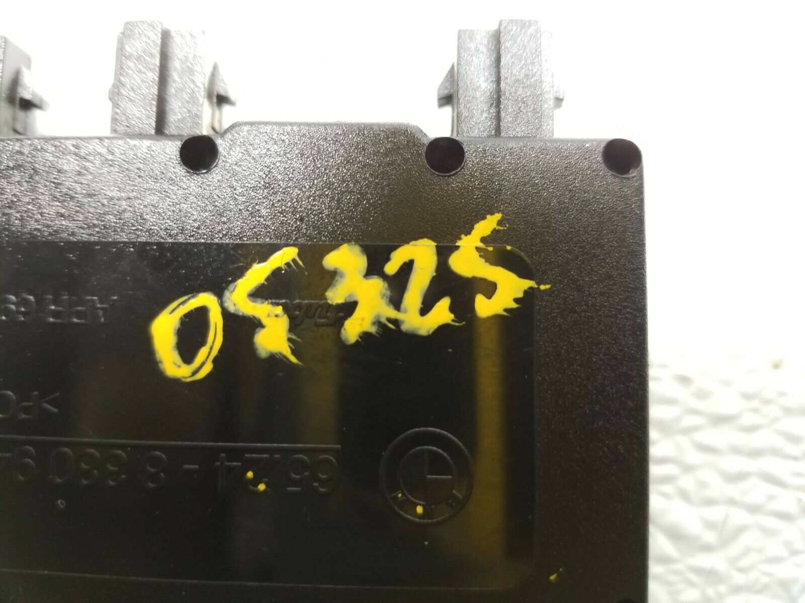 BMW E46 AM FM Antenna Amplifier Trap Circuit Module OEM Replacement Part 01 02 03 04 05 - Fix Radio Signal Issues for 125k Mile Vehicles | Perfect for Car Audio Upgrades & DIY Repairs