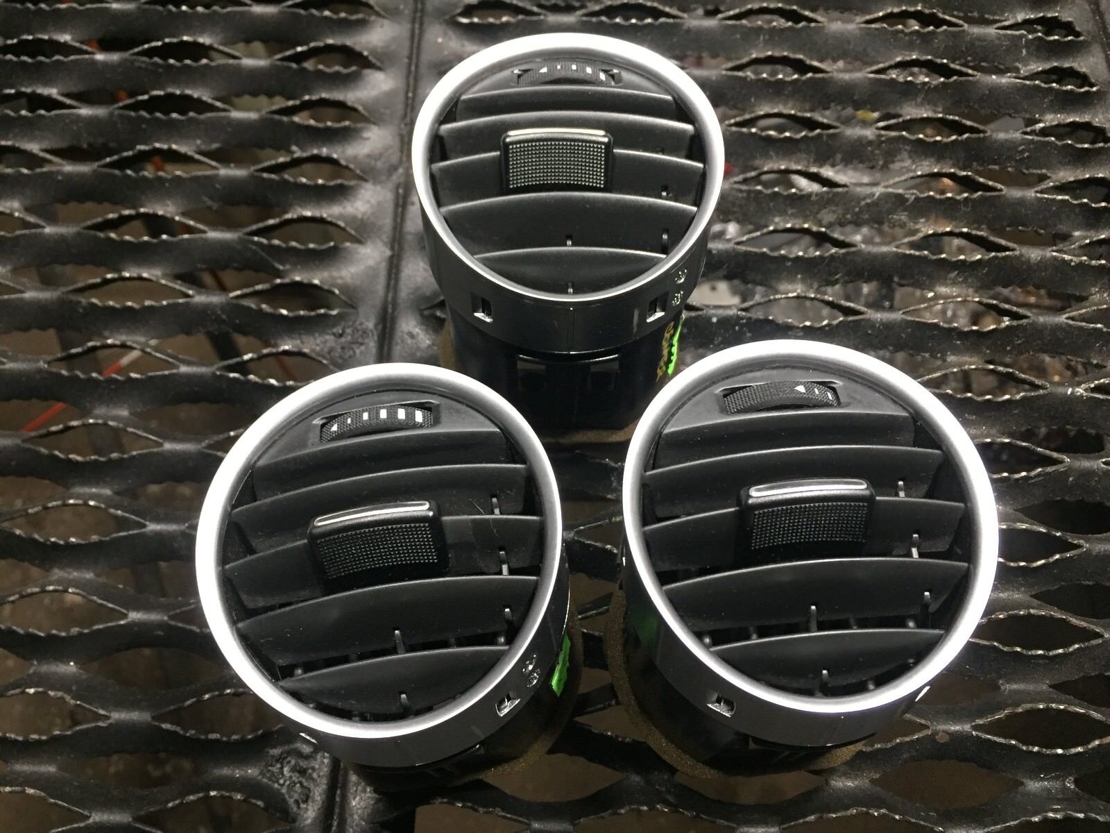 Original Audi A4 B6 (2003-2009) Dashboard Center Air Vent - OEM Replacement 3-Piece Set - Perfect for Interior Repair & Car Restoration Projects