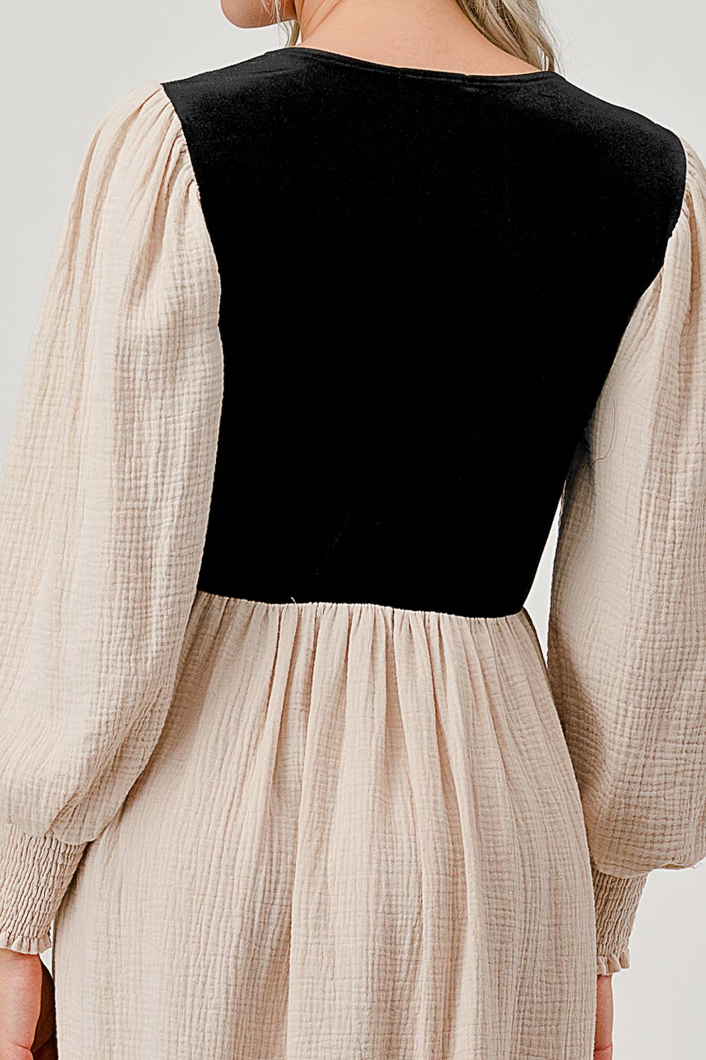 Color Block Tiered Midi Dress Wd61556 Oatmeal Black S - Stylish Flowy Summer Dress for Women, Perfect for Beach Vacations, Date Nights & Casual Outings
