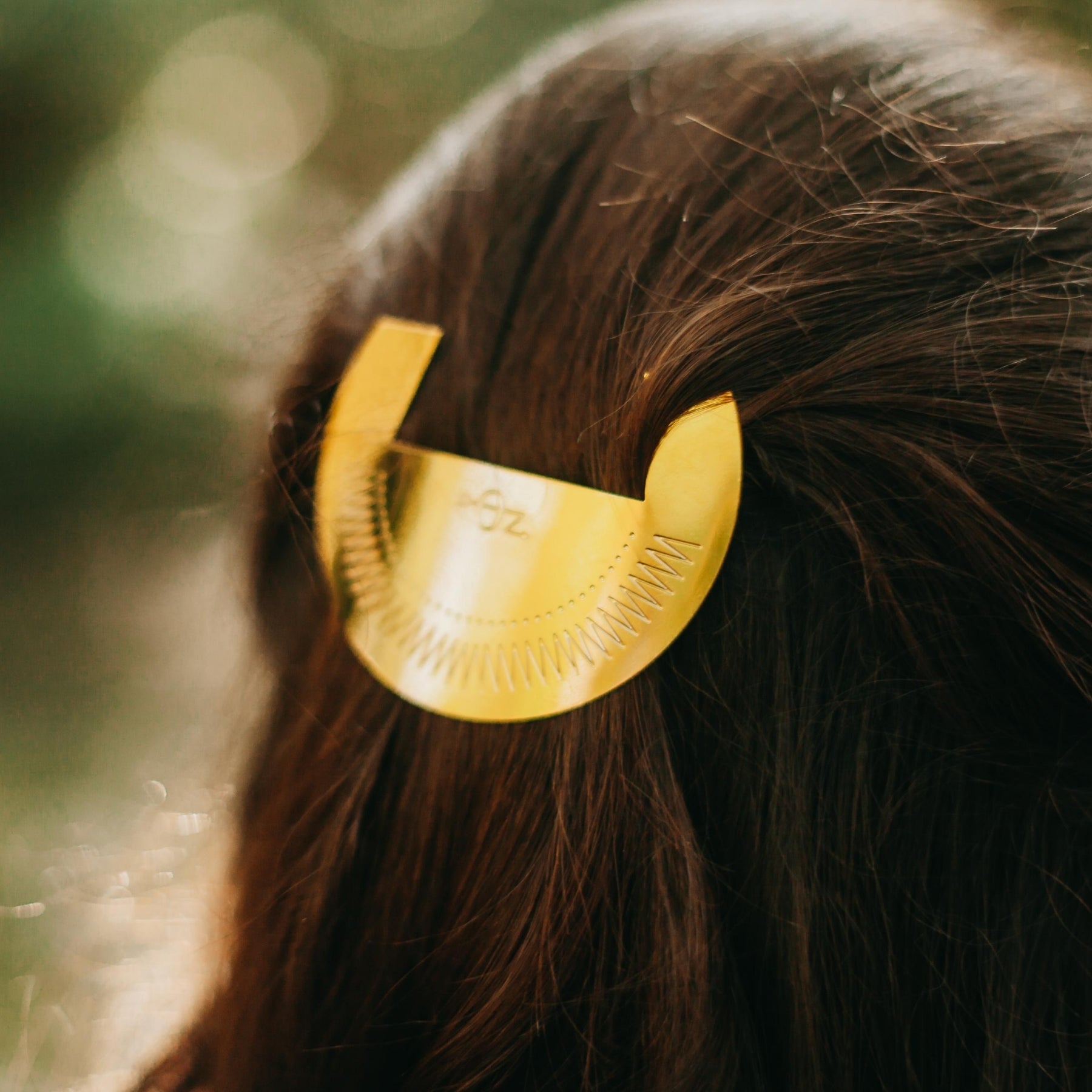 Golden Barrette Hair Clip - Elegant Hair Accessory for Women & Girls - Perfect for Weddings, Parties & Everyday Styling