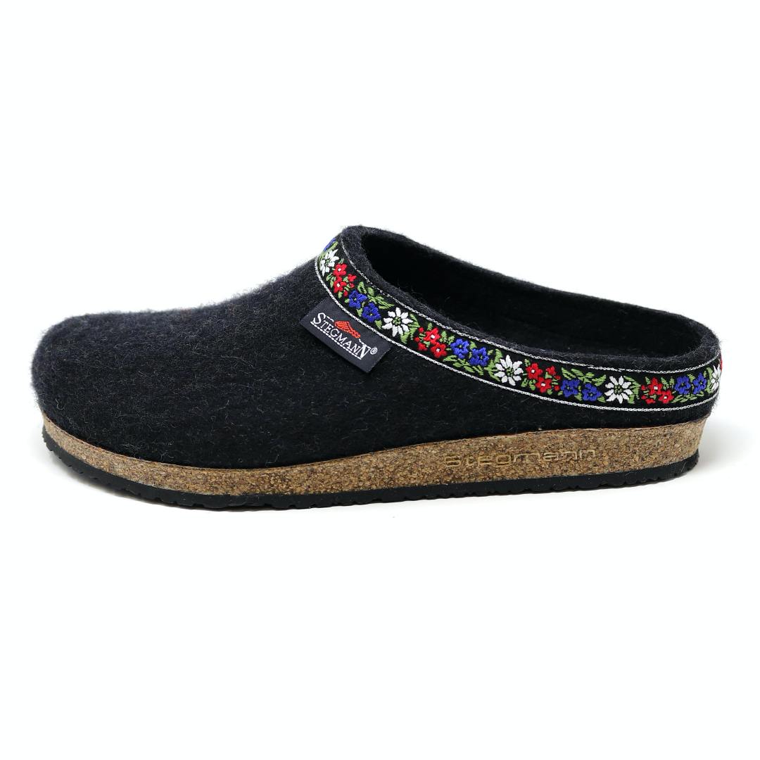 Women's Edelweiss Wool Clog Slippers - Medium Size | Cozy Indoor/Outdoor House Shoes for Winter Comfort & Warmth