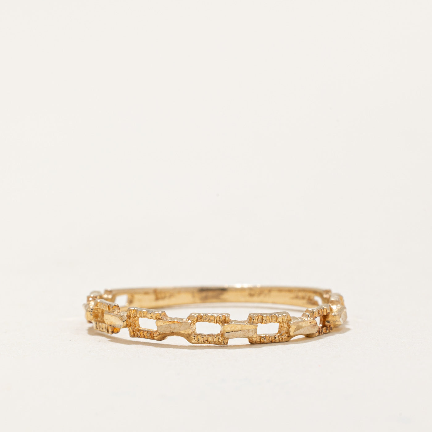 10K Yellow Gold Chain Link Ring for Women - Size 6.25 - Elegant Stackable Jewelry for Everyday Wear, Gift Giving & Special Occasions