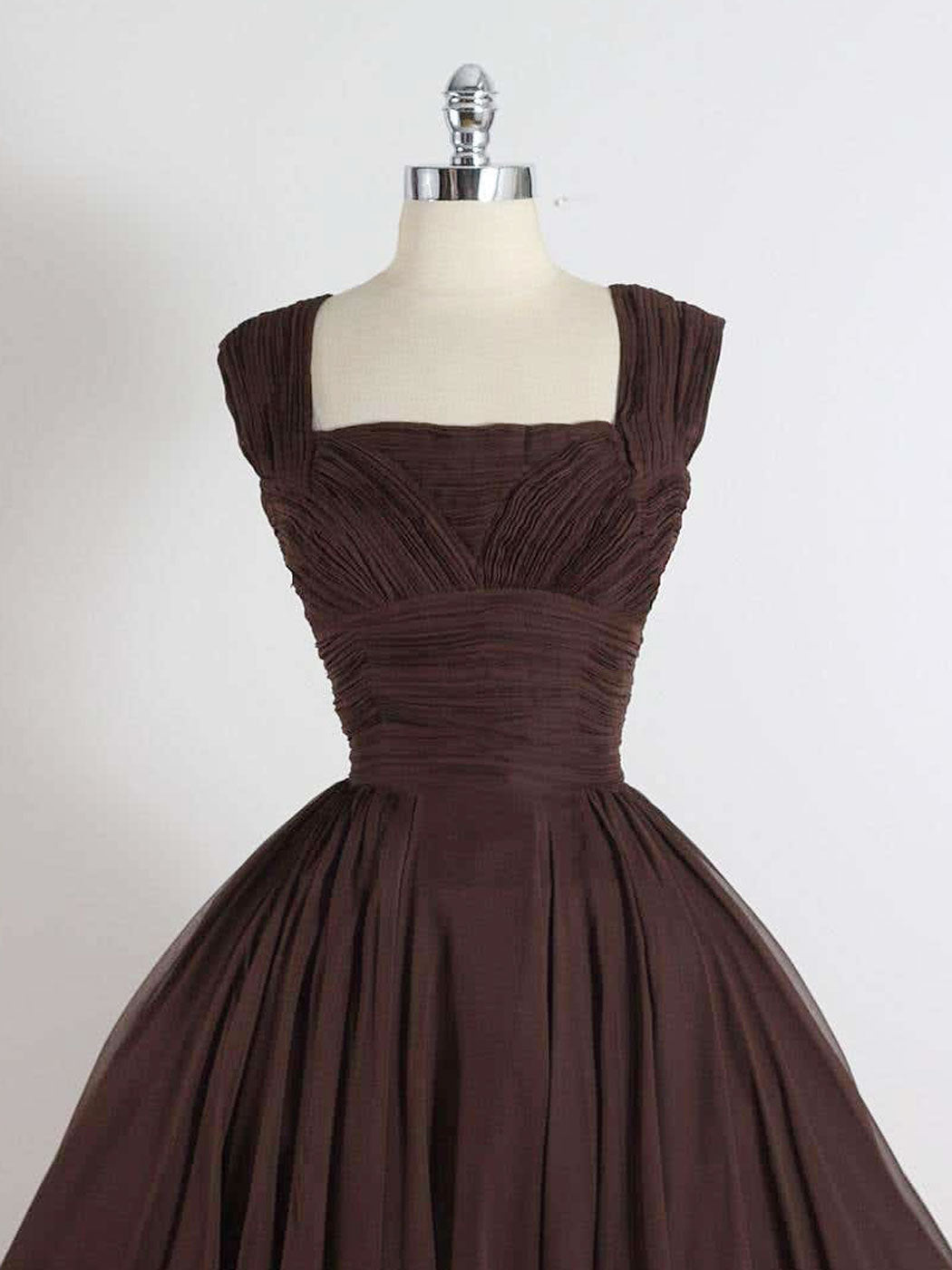 Elegant Brown A-Line Short Prom Dresses for Women - Chic Short Formal Cocktail Party Dress for Homecoming, Dance, and Special Occasions