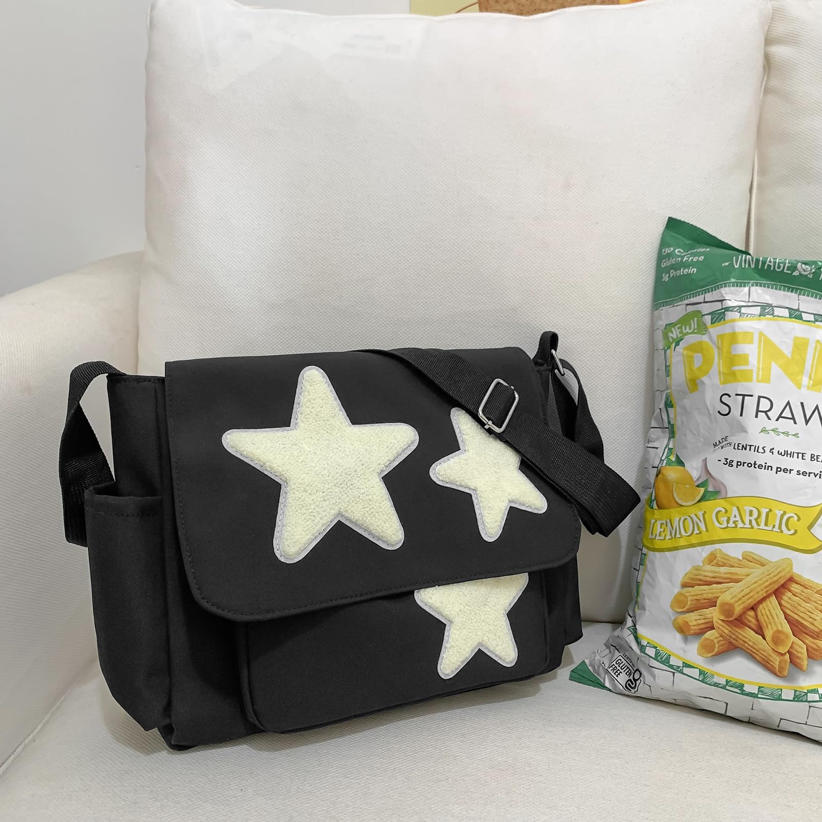 Stylish Small Messenger Bag for Women - Cute Kawaii Star Crossbody Shoulder Tote Bag with Accessories - Perfect Gift for Daily Use, Travel & Shopping