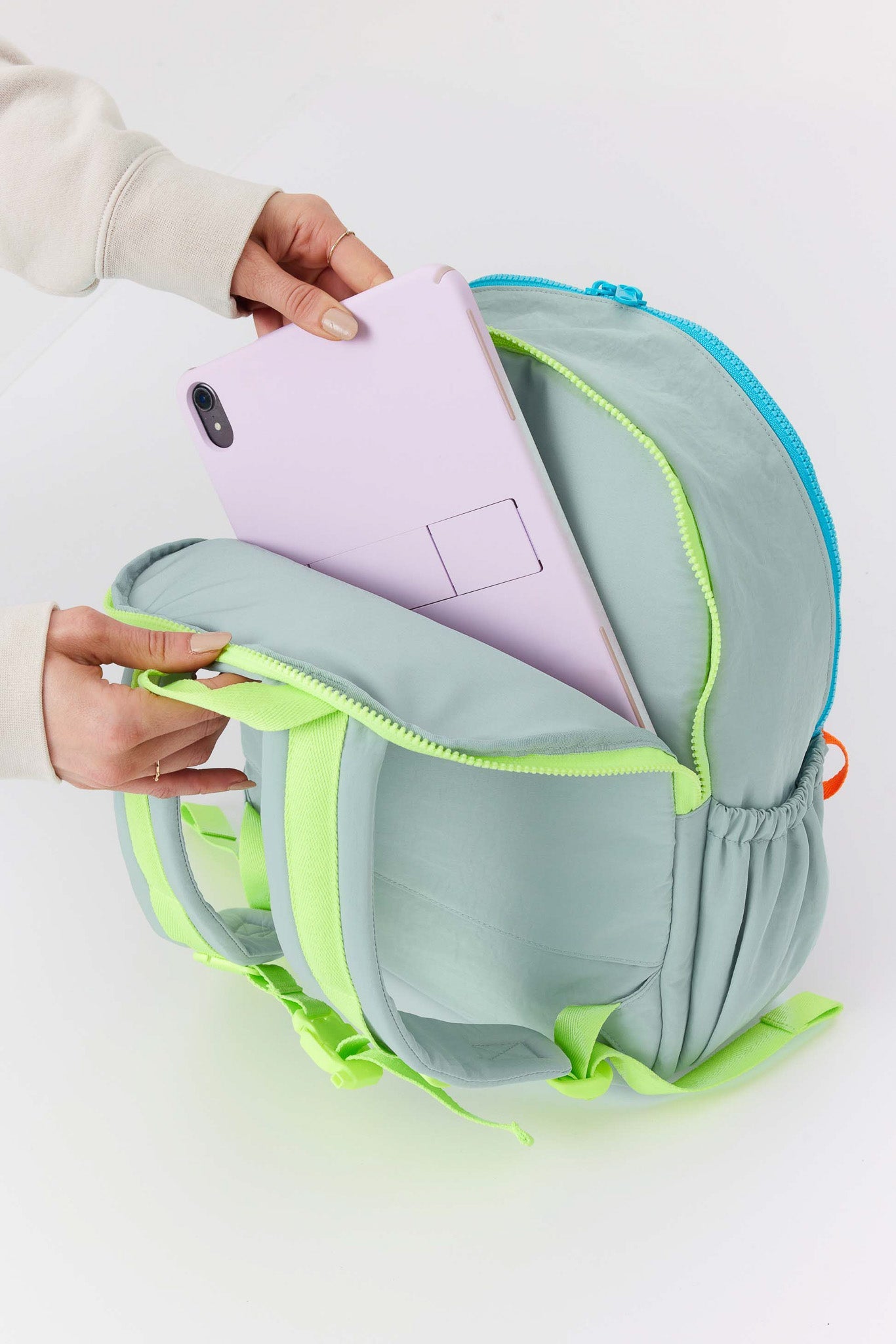 Durable Kids Backpack for School & Travel - Lightweight Slate Gray Backpack for Boys & Girls - Perfect for Daily Use, Outdoor Adventures & Day Trips