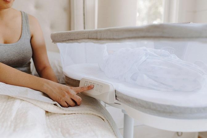 Halo Luxe Next Gen Bassinest - Premium Baby Bassinet for Newborns | Safe & Comfortable Sleep Solution for Nursery, Bedroom & Travel | Perfect for Co-Sleeping & Nighttime Feedings