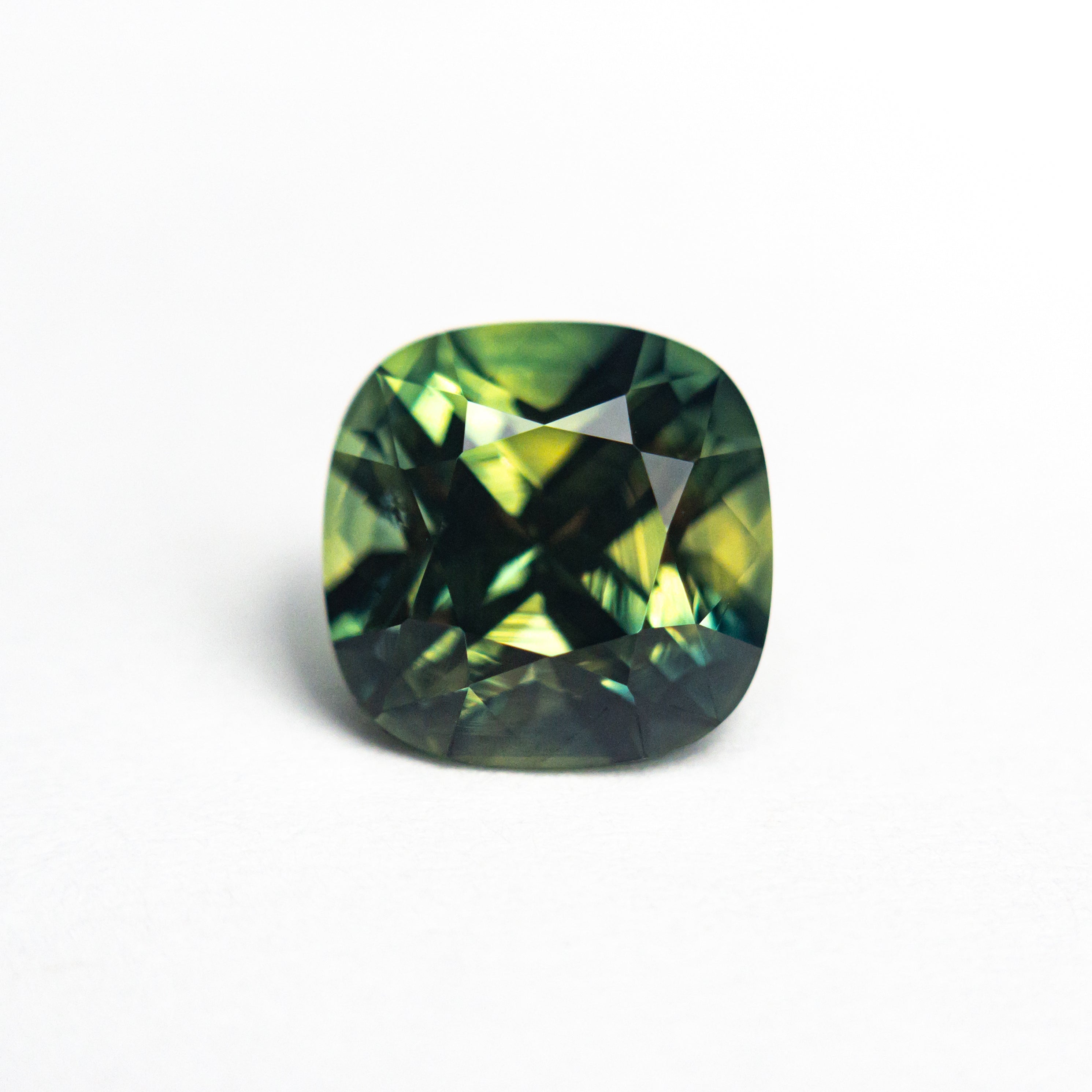 2.74ct Natural Cushion Cut Blue Sapphire Gemstone - 7.77x7.72x5.88mm Brilliant Faceted Loose Stone for Jewelry Making, Engagement Rings & Necklaces